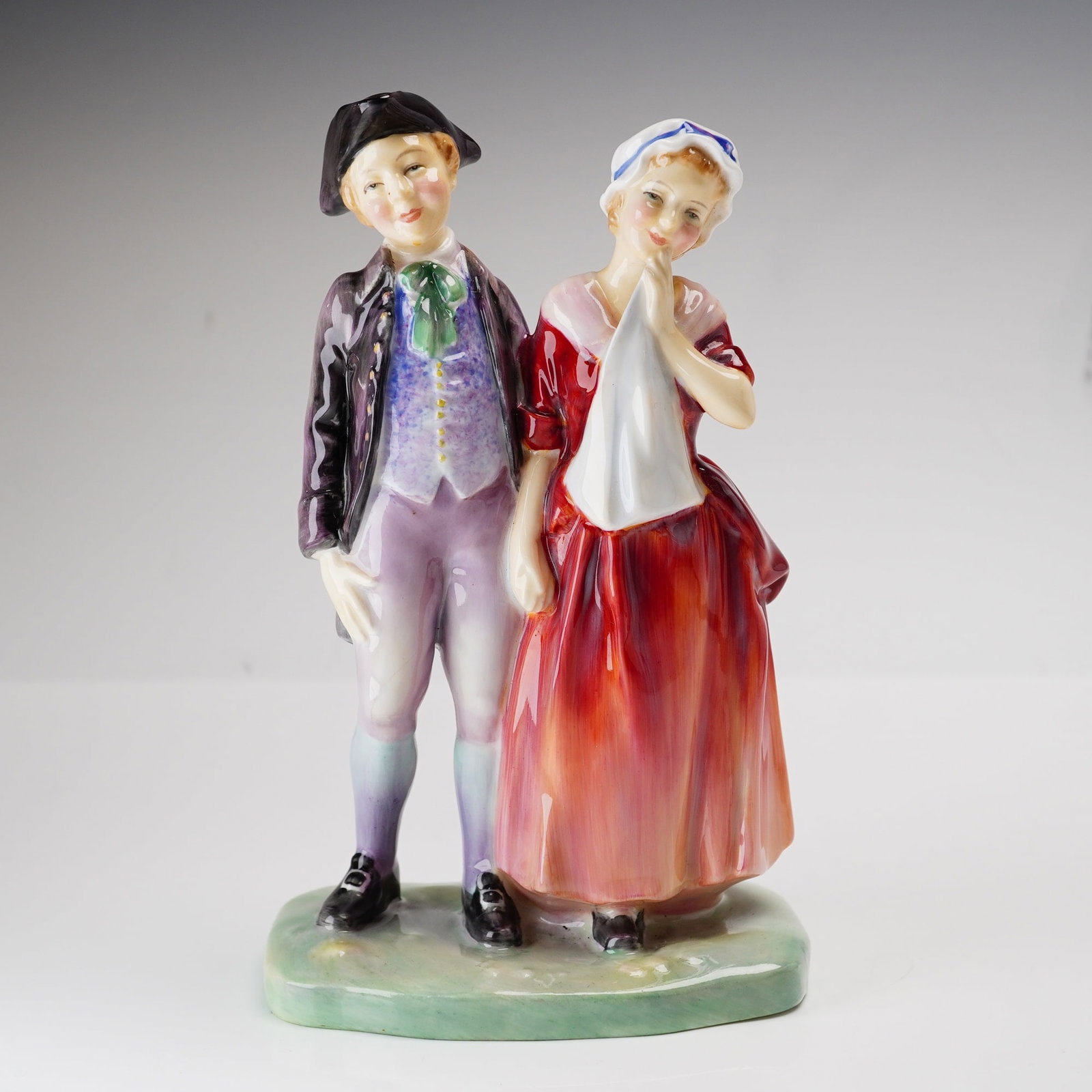 Royal Doulton Bone China Figurine A Courting HN 2004 (1 of 3)