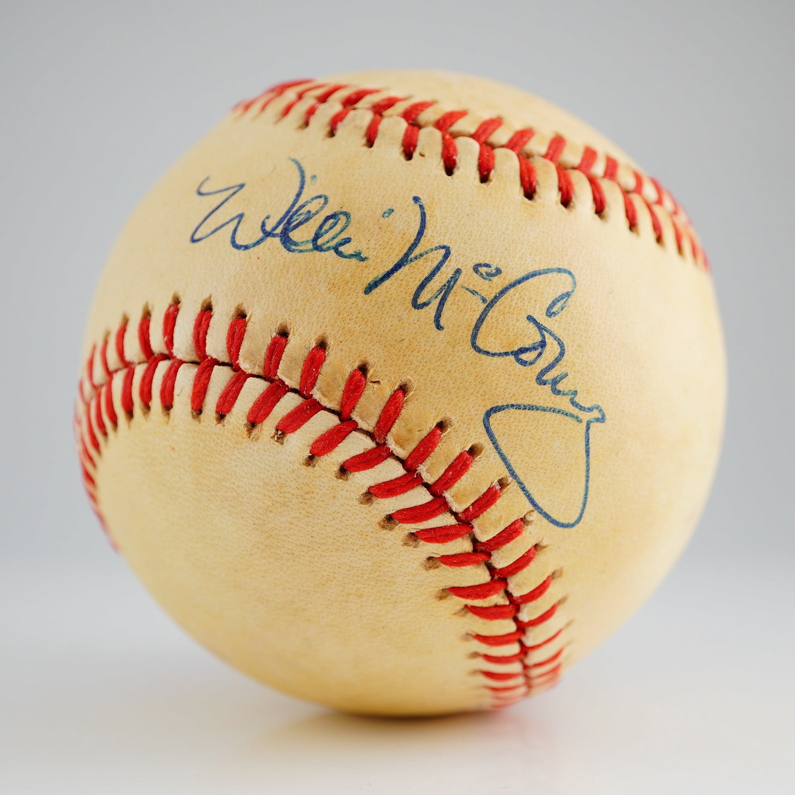 Willie McCovey Autographed Rawlings Official National League Baseball - PSA/DNA Authenticated: This lot features a Rawlings Official National League baseball hand-signed by San Francisco Giants legend and 1986 Hall of Fame inductee Willie McCovey. The signature is expertly executed in blue ink 