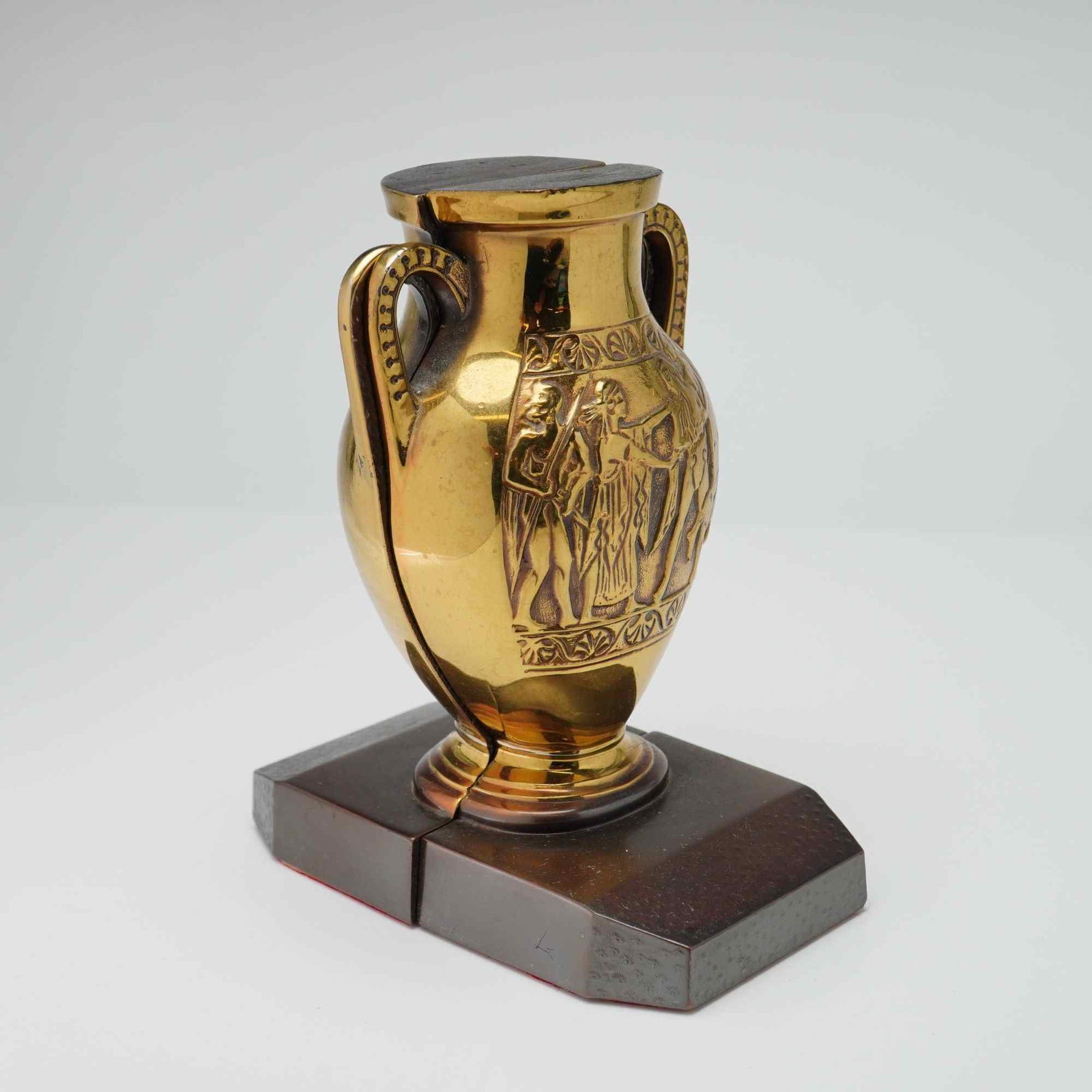 Pair of Philadelphia Manufacturing Co. Greek Vase Bookends (1 of 4)