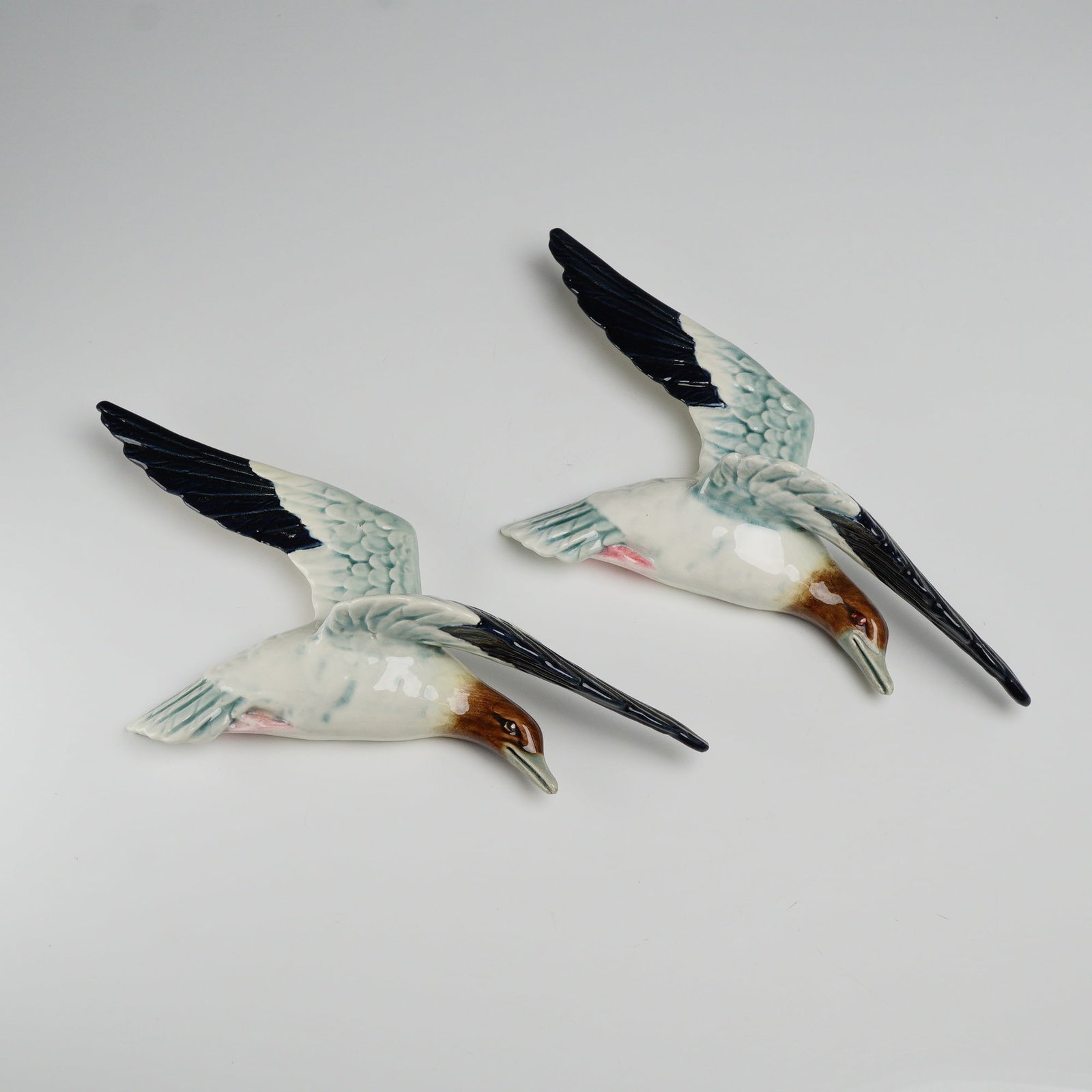 Pair of Royal Dux Glazed Ceramic Flying Seagull Wall Plaques (1 of 3)