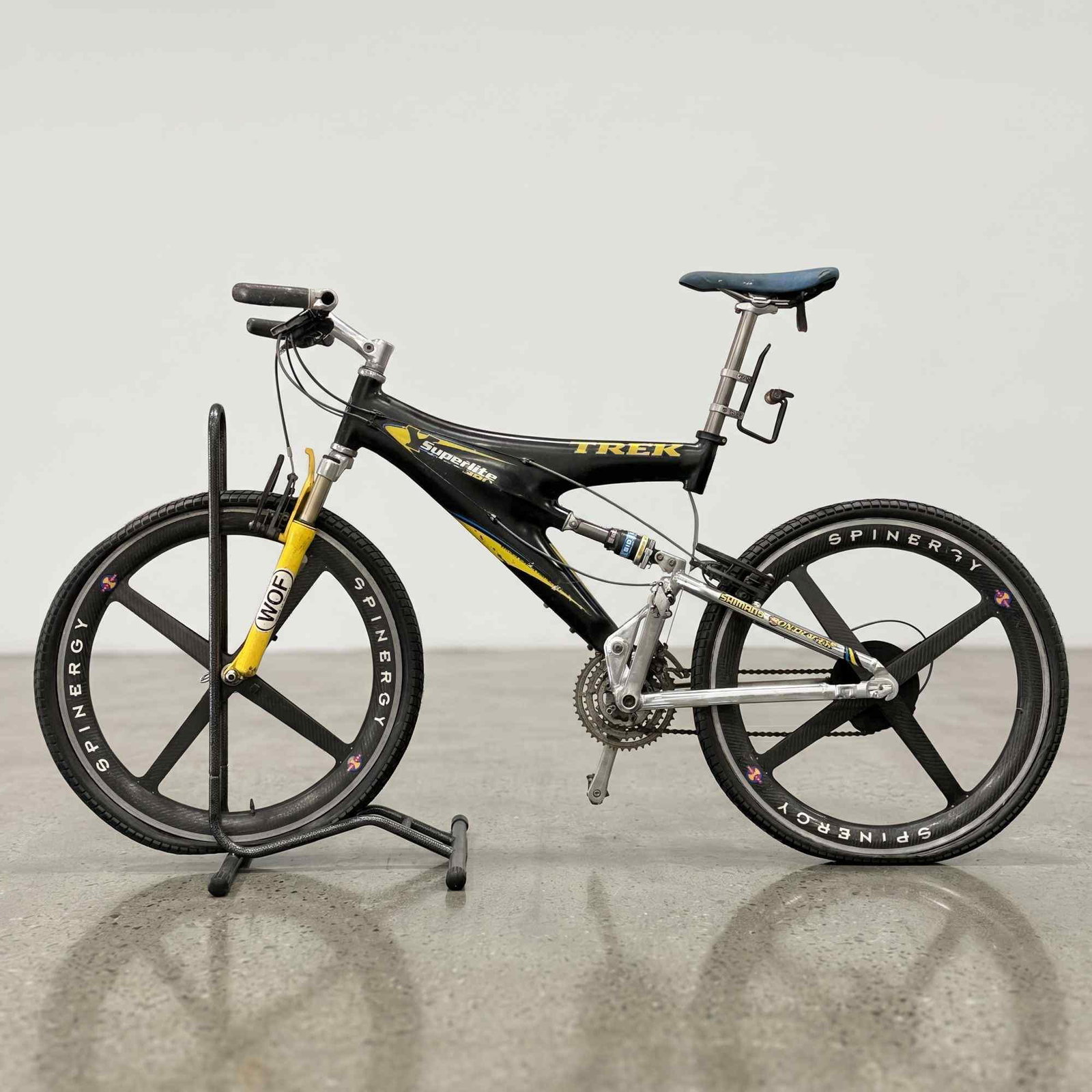 Trek Y SL300 Superlite Carbon Fiber Cross-Country Mountain Bicycle (1 of 9)
