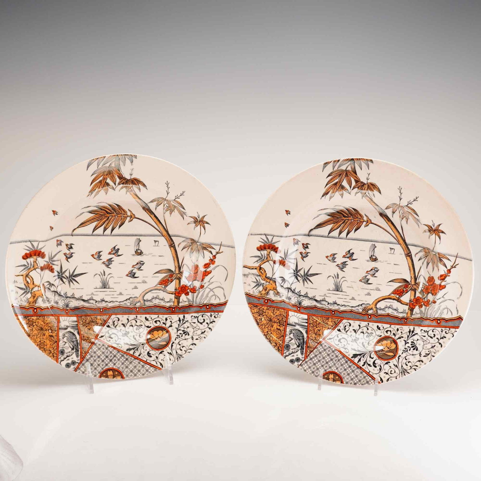 Pair of Melbourne Large Bowls by Gildea and Walker, Japonisme pattern (1 of 4)
