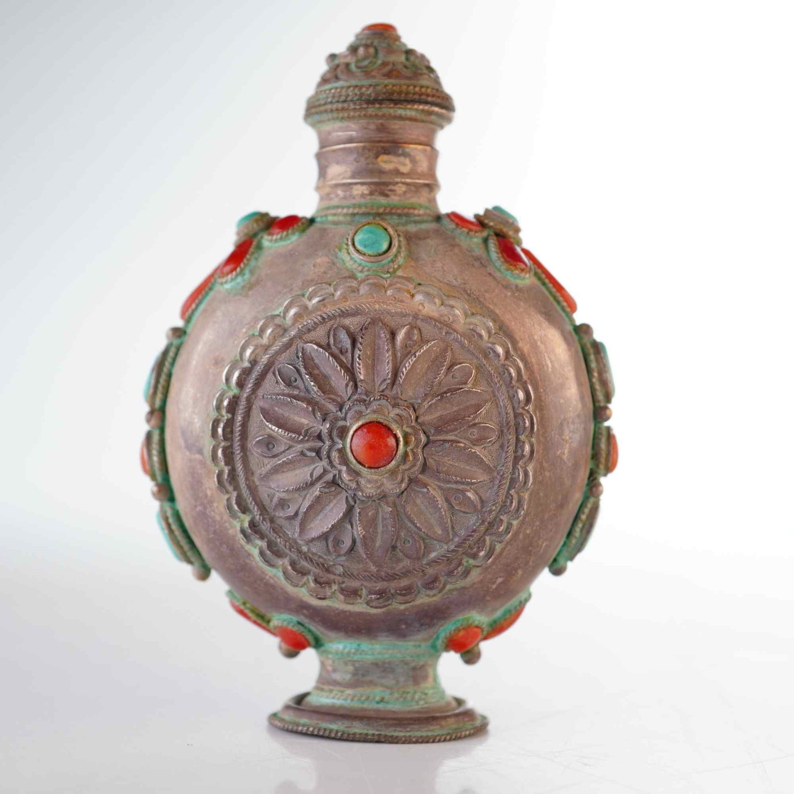 Mongolian Silver Repousse Snuff Bottle, Floral Roundel (1 of 4)