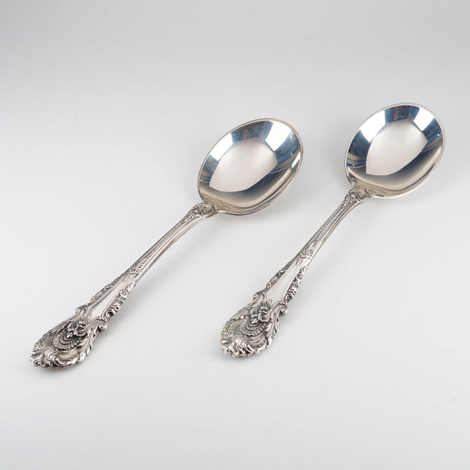 Pair of Wallace Sterling Silver Soup Spoons, Sir Christopher Pattern (1 of 5)