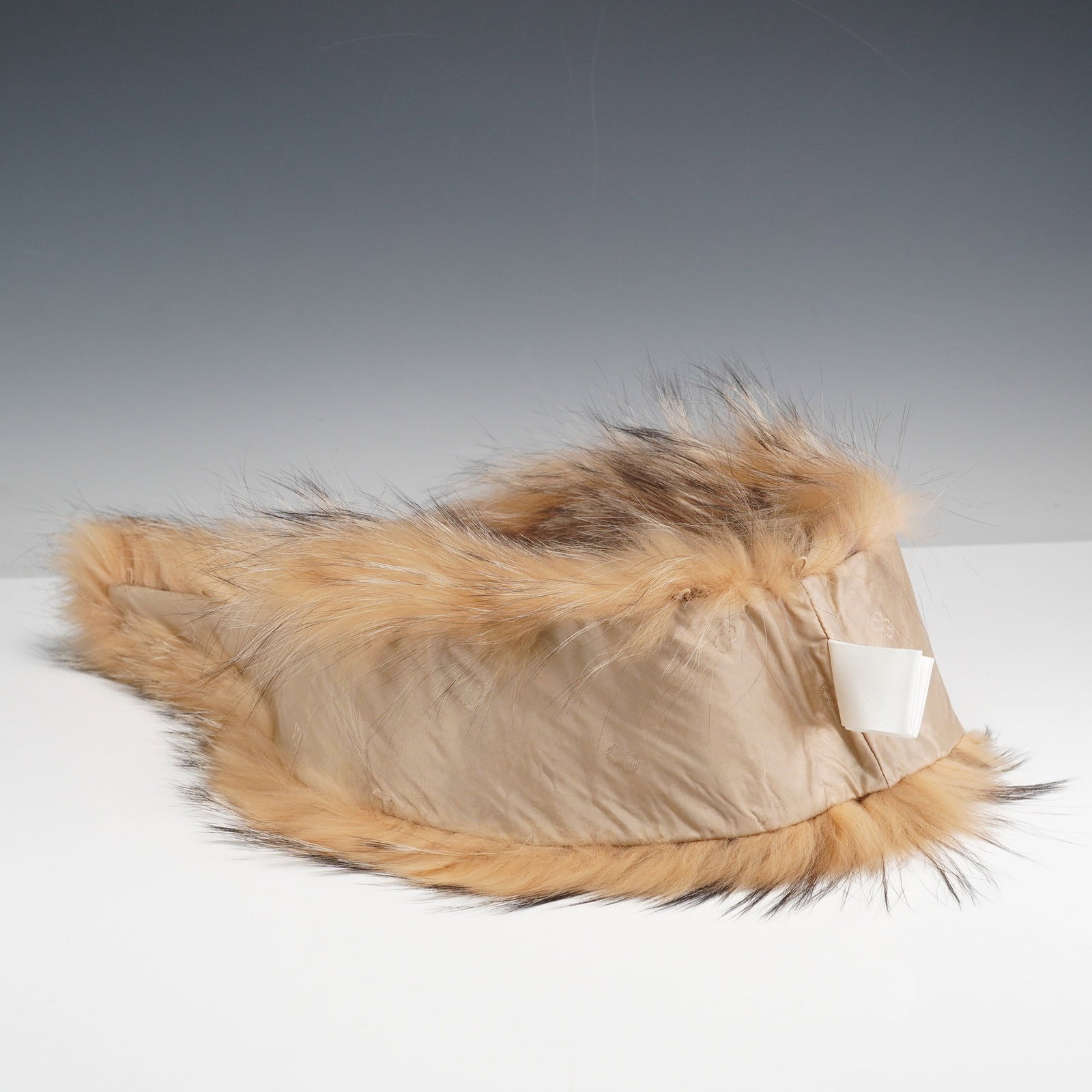 Silver Fox Fur Collar with Lined Interior - 2