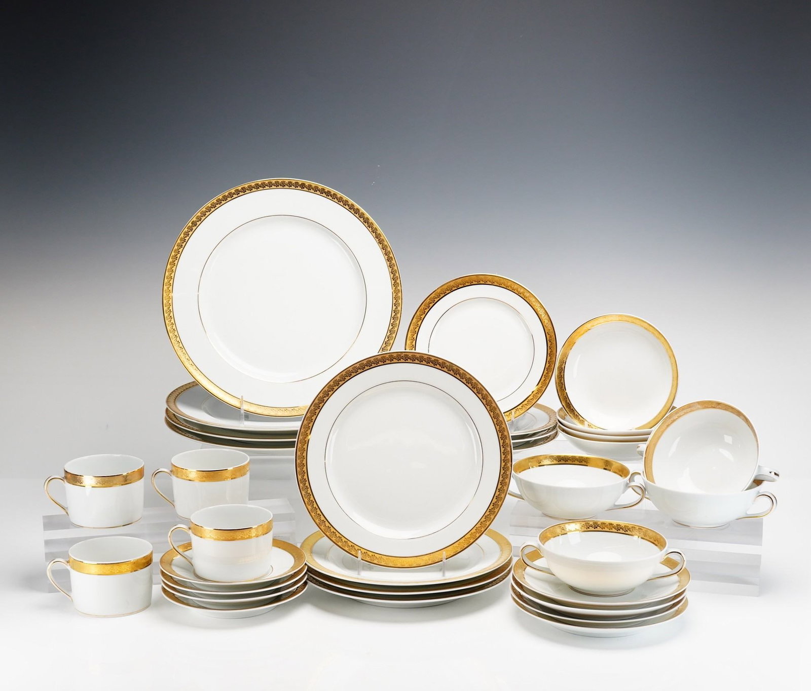 32-Piece Bernardaud Limoges Porcelain Dinnerware Set, Service for 4, Rhapsody Pattern (1 of 3)