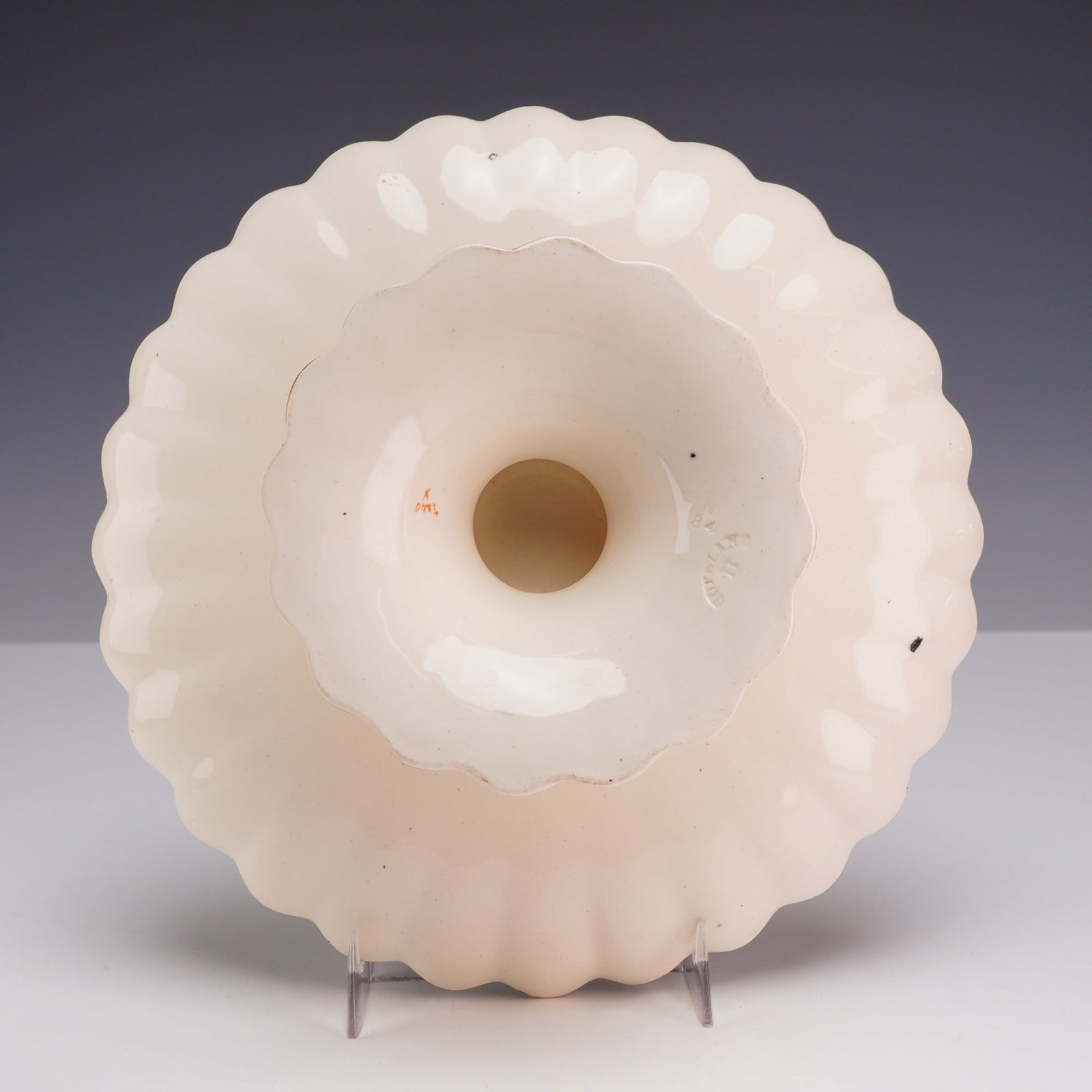 Copeland Small Footed Ceramic Cake Stand - 3