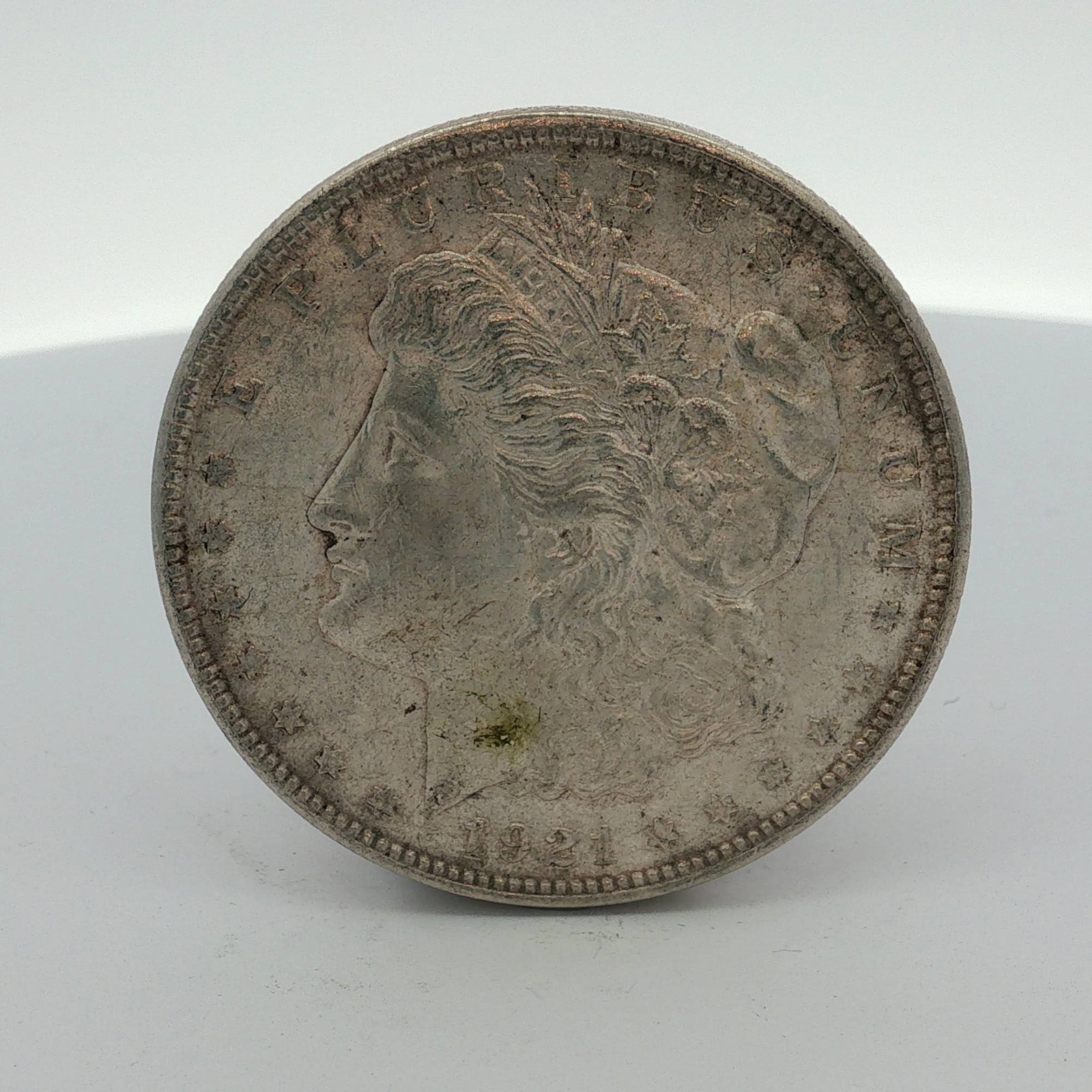 1921 US One Dollar Morgan Silver Dollar, Circulated (1 of 2)