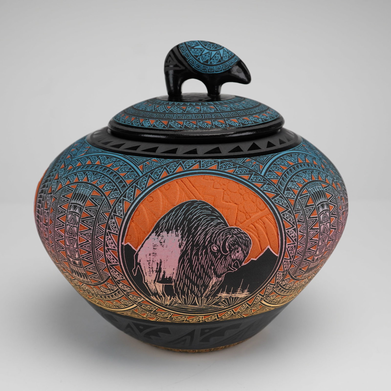Marvin Blackmore Navajo Sgraffito Lidded Jar (1 of 3)