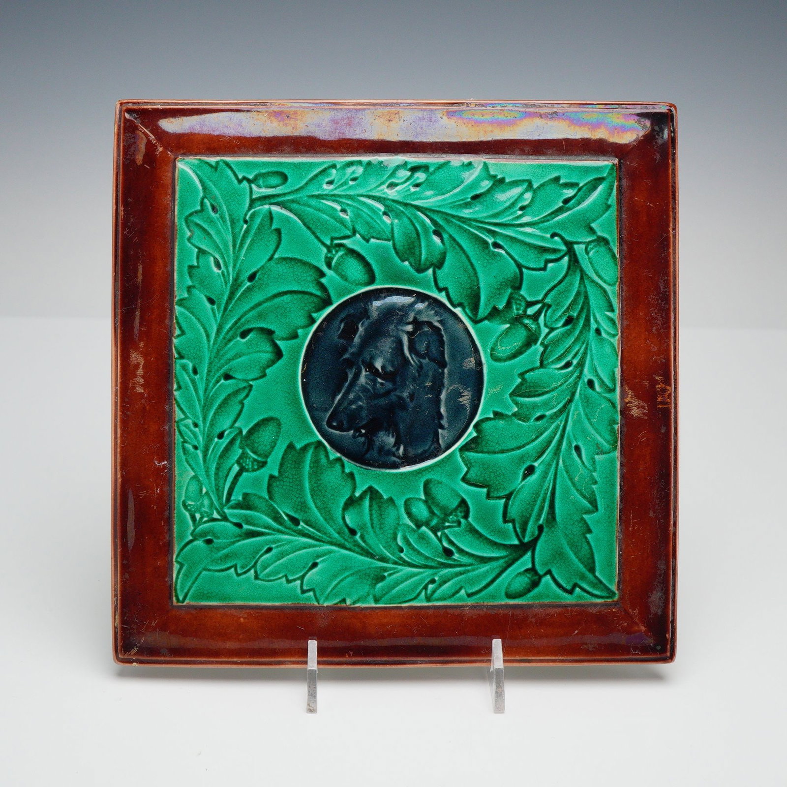 Wedgwood Majolica High-Relief Dog and Oak Leaf Tile (1 of 3)