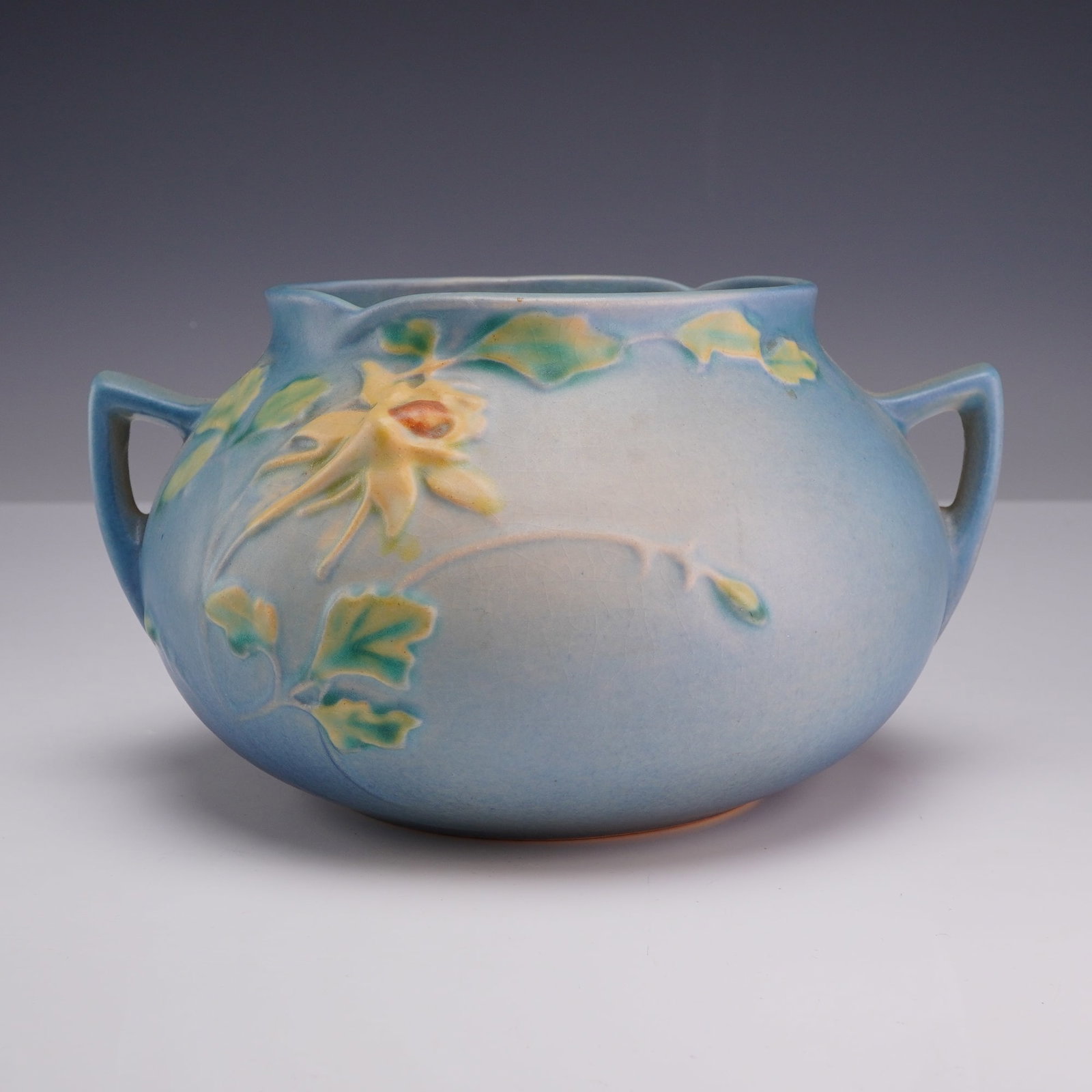 Roseville Pottery Blue Columbine Double Handled Bowl, Shape 399-4 (1 of 3)
