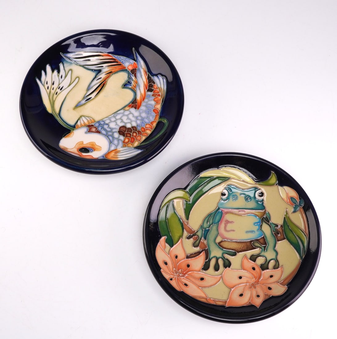 Pair of Moorcroft Pottery Small Dishes, Quiet Waters and Frog Designs (1 of 3)