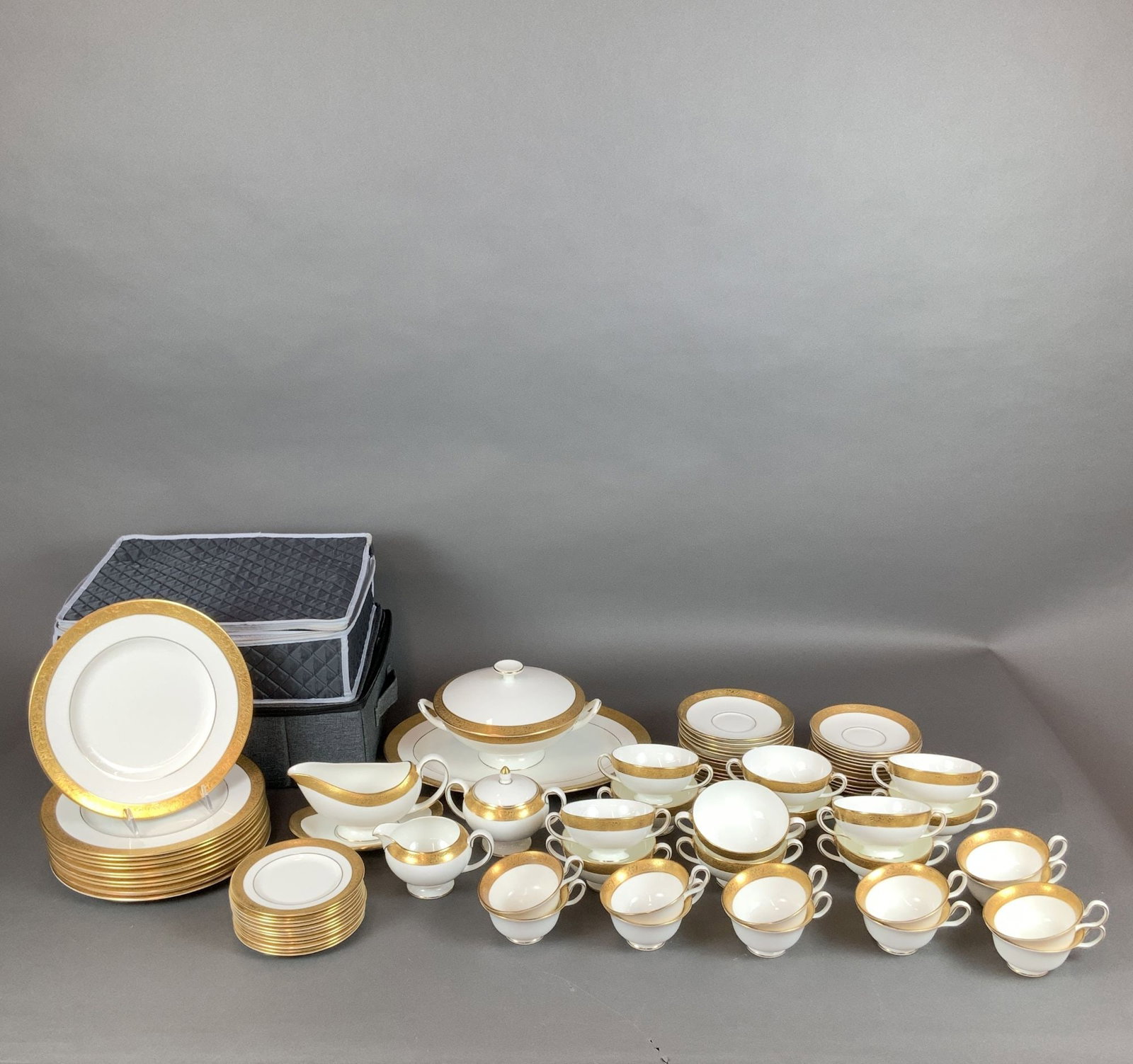 80pc Wedgwood Gilded Bone China Dinner Service Set, Ascot (1 of 5)