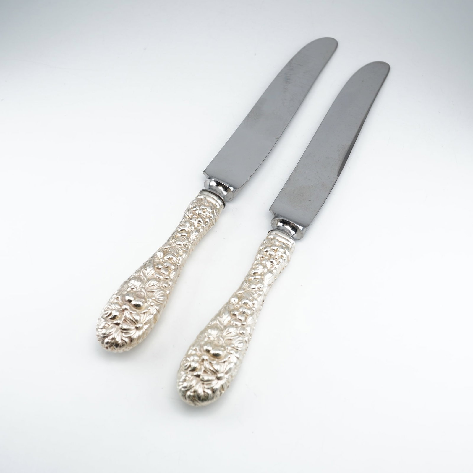 2pc Kirk Stieff Sterling Silver and Stainless-Steel Dinner Knives, Stieff Rose (1 of 4)