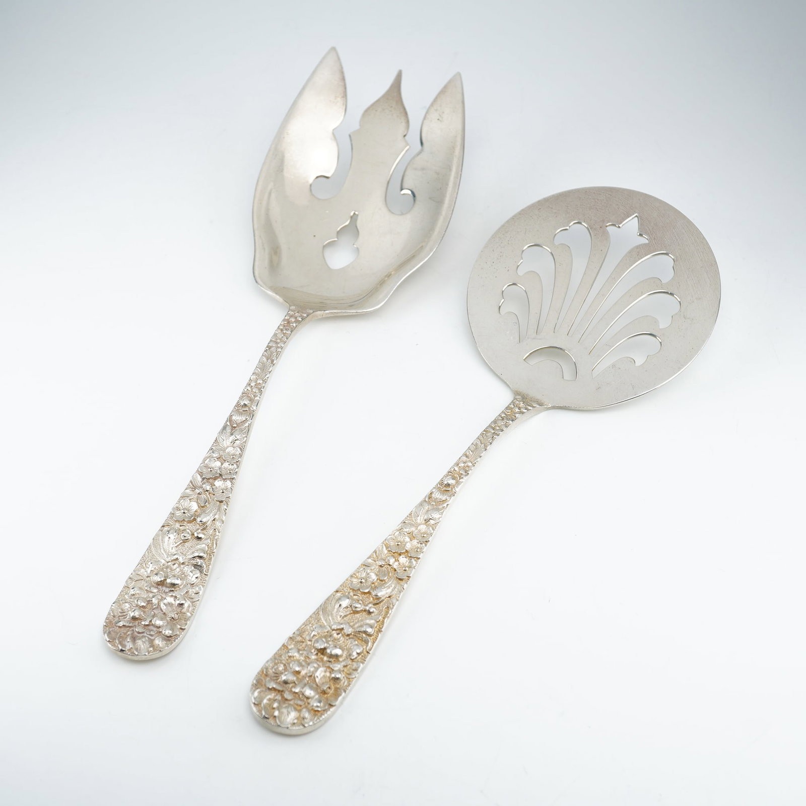 2pc Kirk Stieff Sterling Silver Vegetable Serving Fork and Hot Cake Server, Stieff Rose (1 of 4)