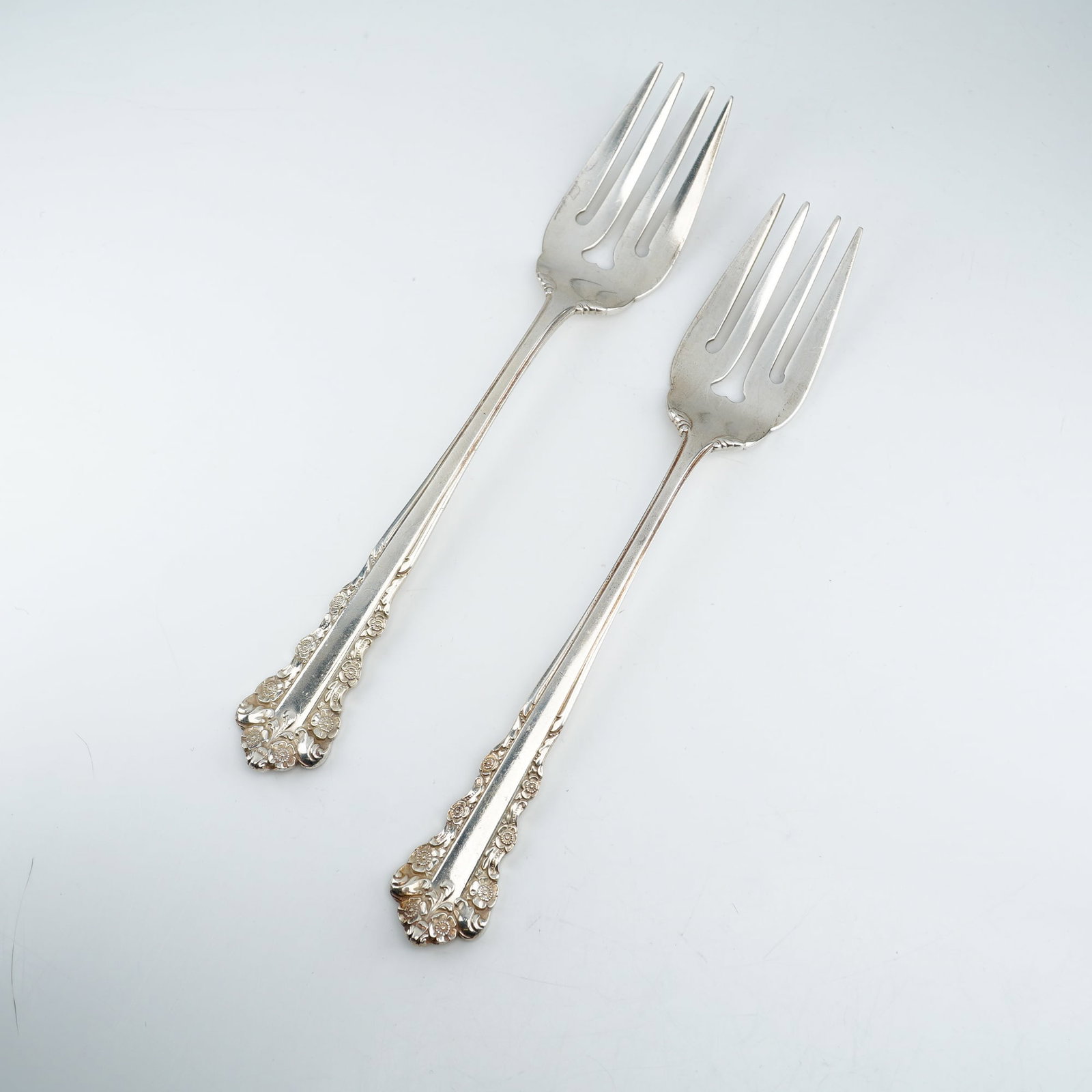2pc Lunt Sterling Silver Salad Forks, Belle Meade (1 of 4)
