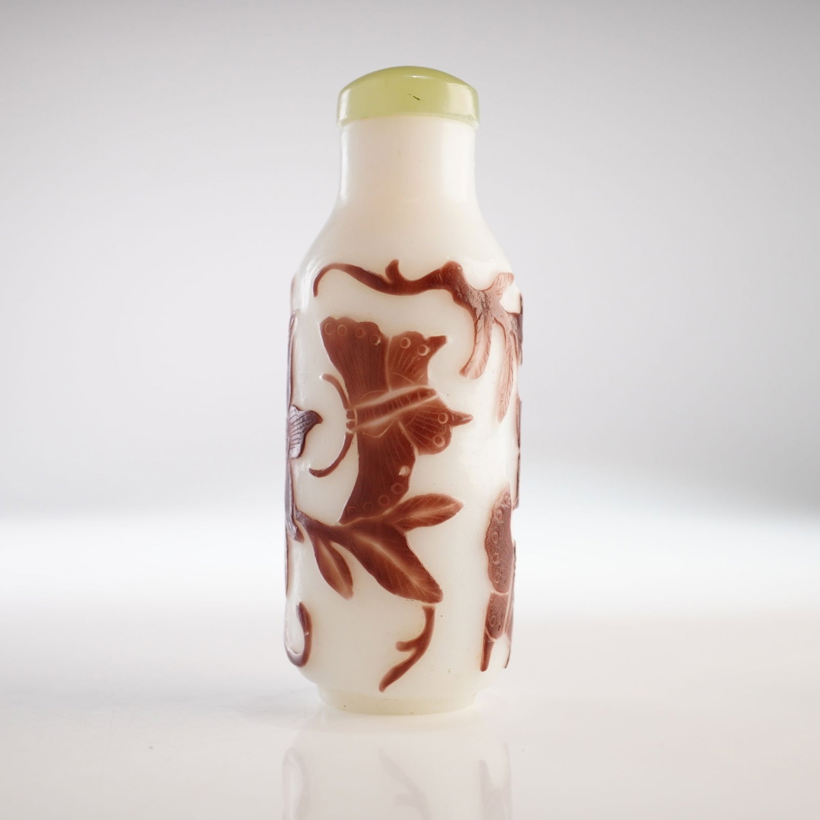 Peking Glass Snuff Bottle, White with Mauve Overlay Butterflies and Flowers (1 of 3)