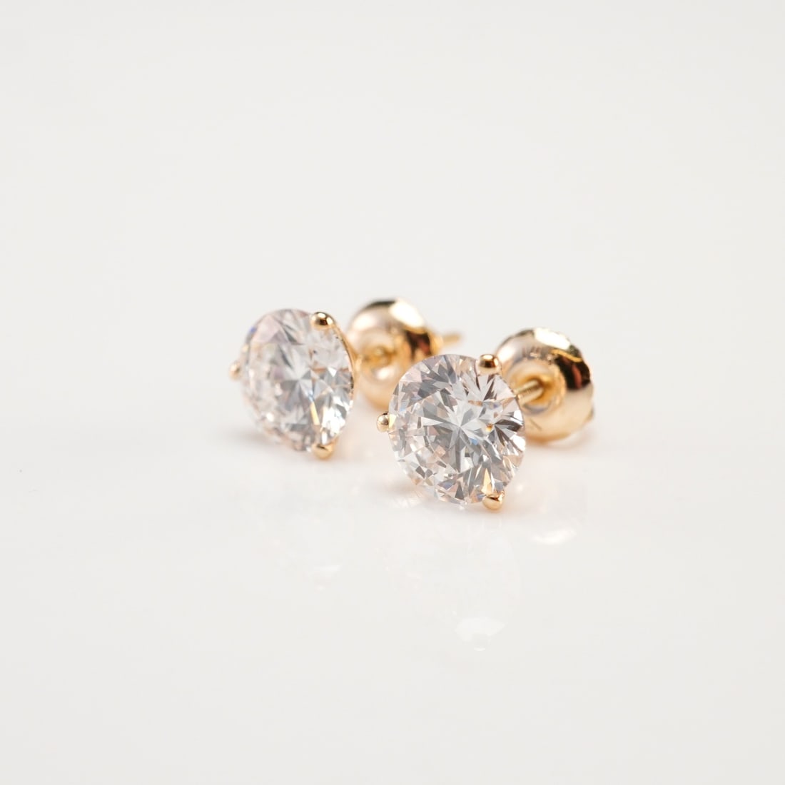 14K Gold 2.10ctw Diamond Stud Earrings (1 of 7)