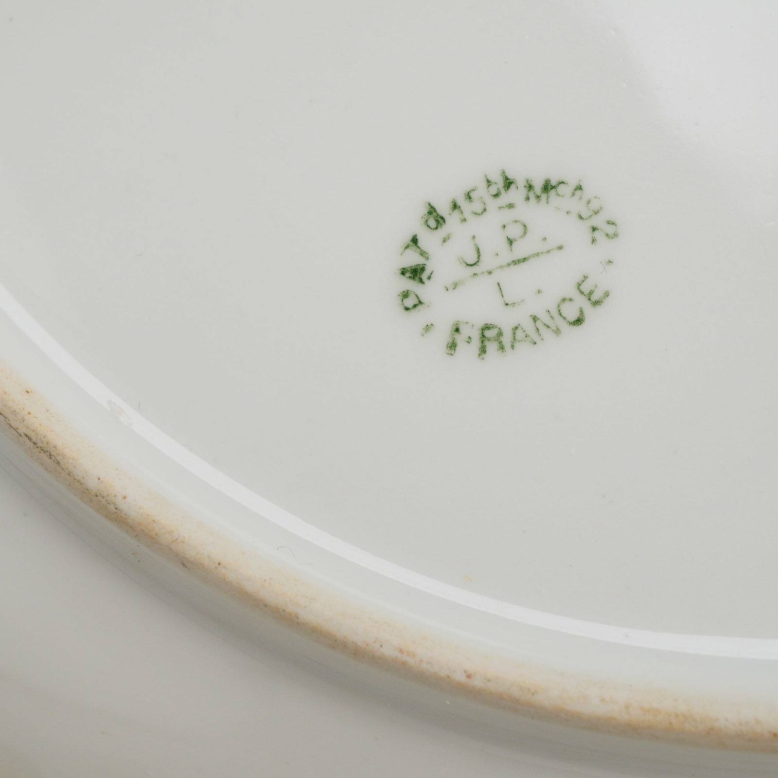 Set of 12 Jean Pouyat Limoges Hand-Painted Porcelain Dessert Plates, Shell Motif - 5