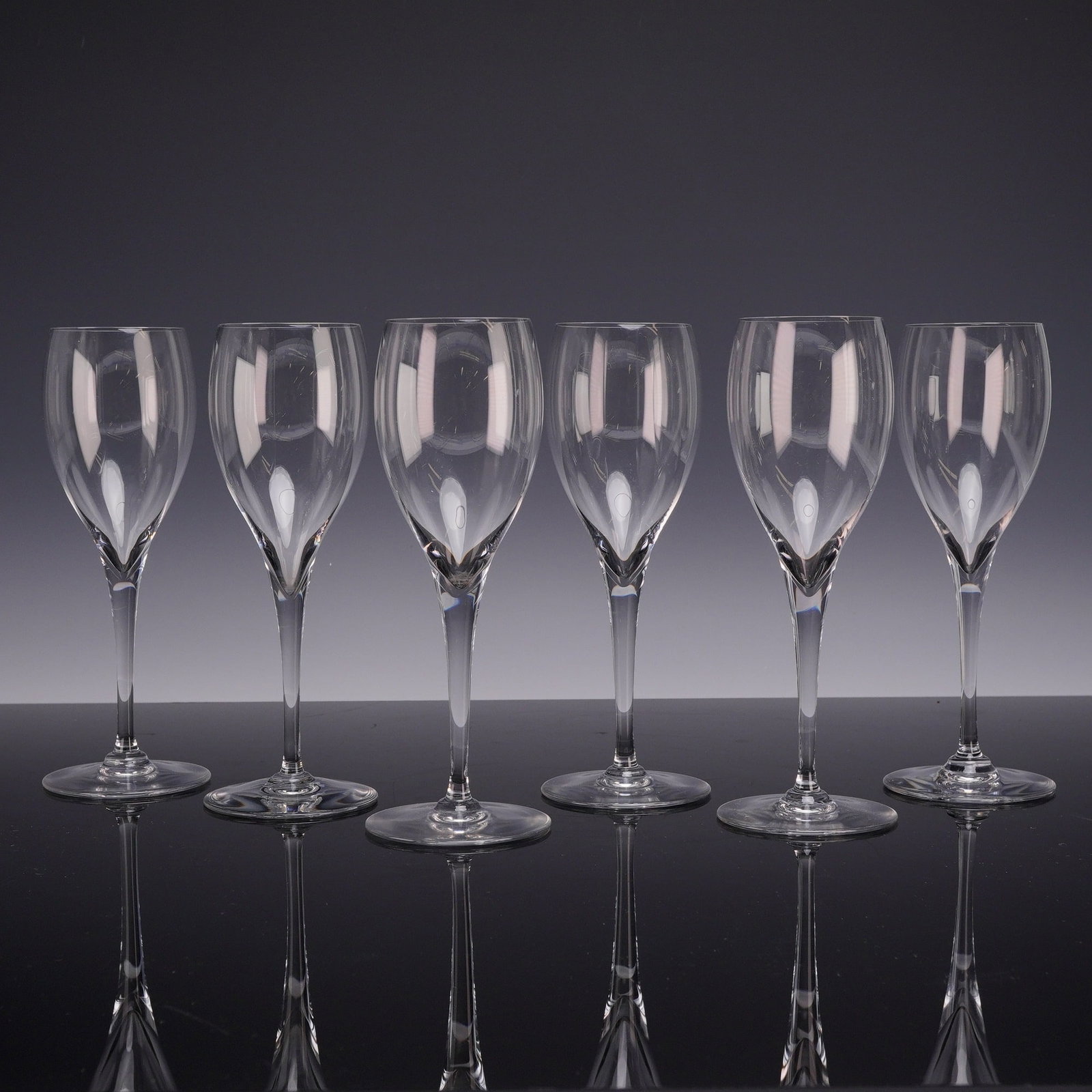 Set of Six Baccarat Crystal St. Remy Claret Wine Glasses (1 of 4)