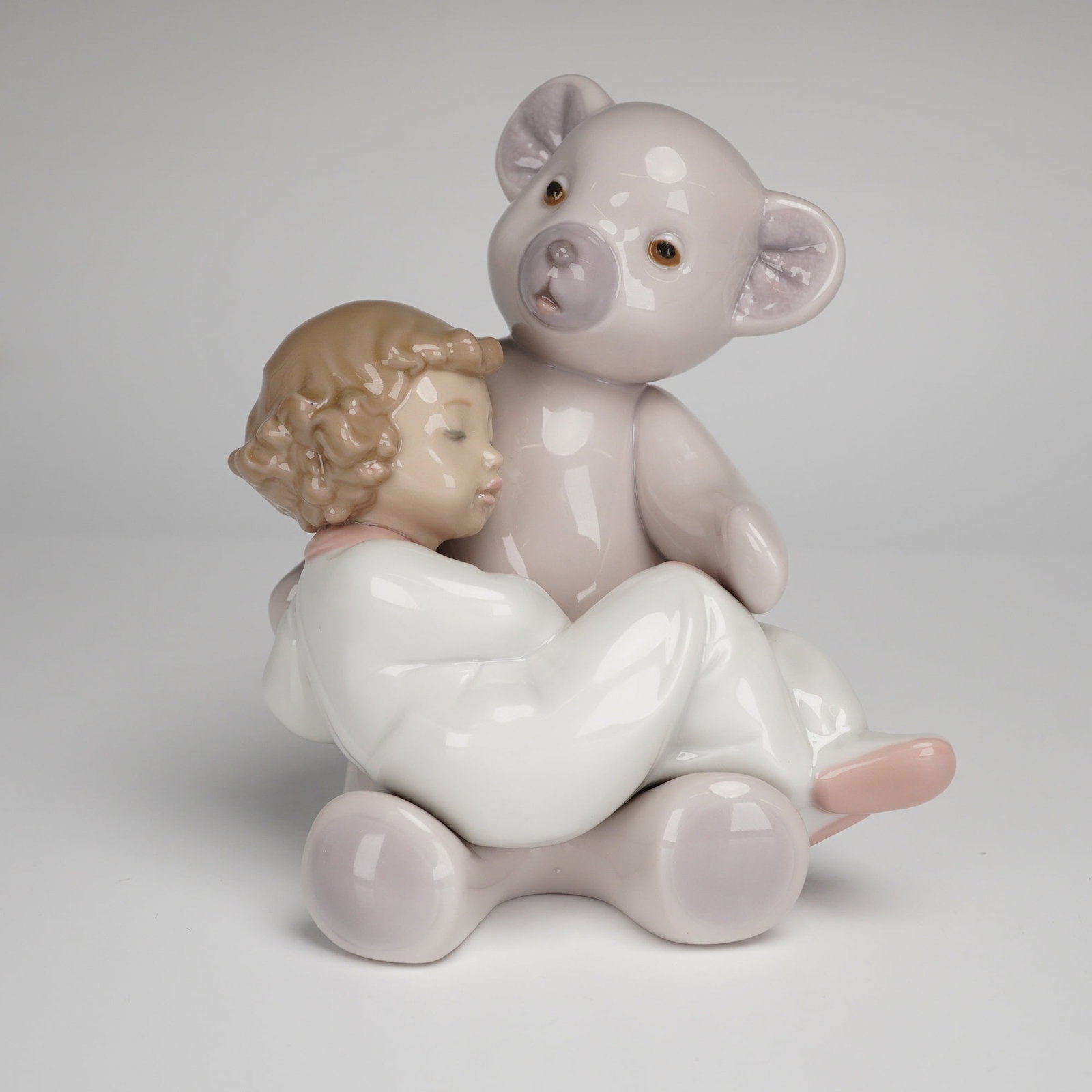 Nao by Lladro Porcelain Figurine, Big Bear Hug (1 of 4)