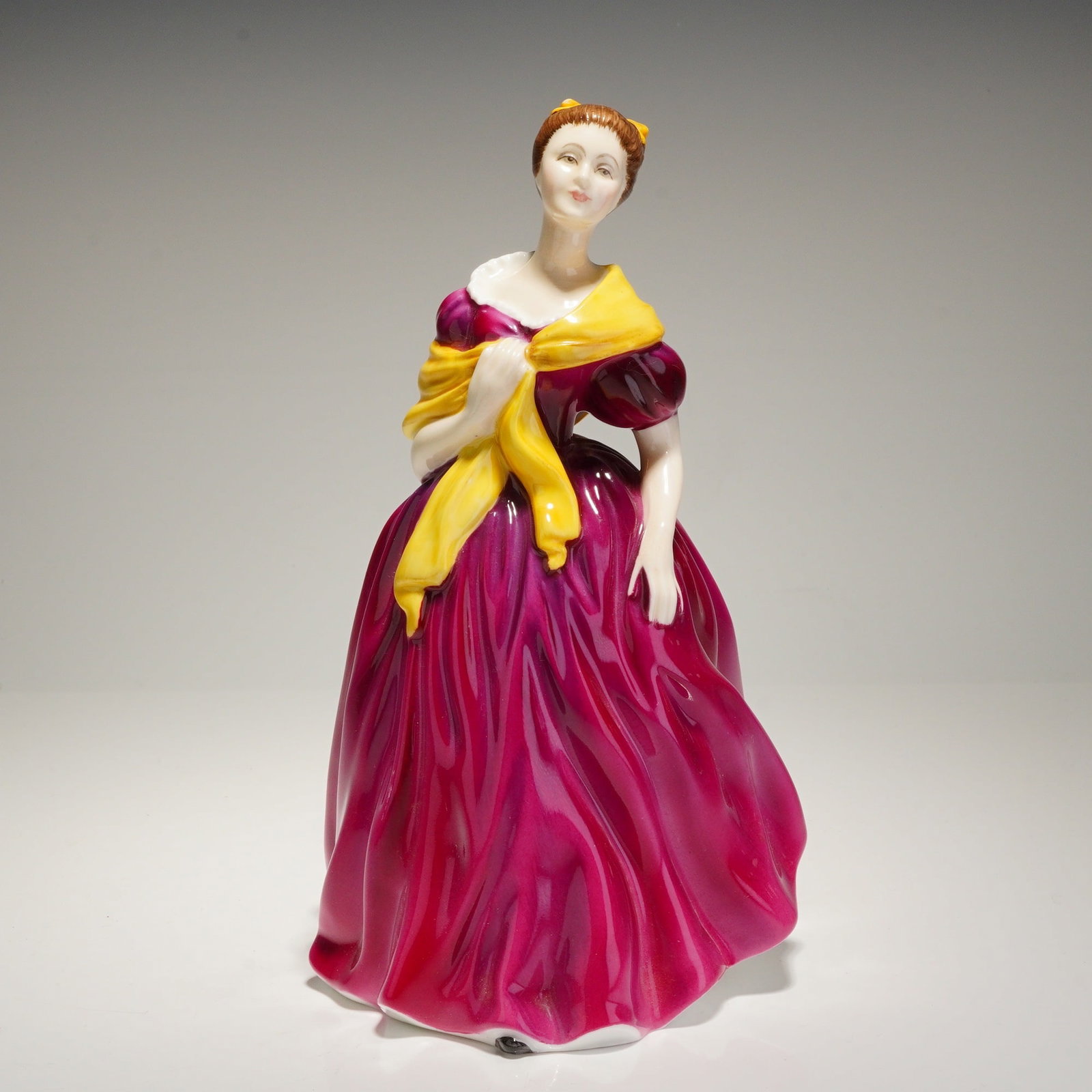 Royal Doulton Figurine Adrienne HN2152 (1 of 3)