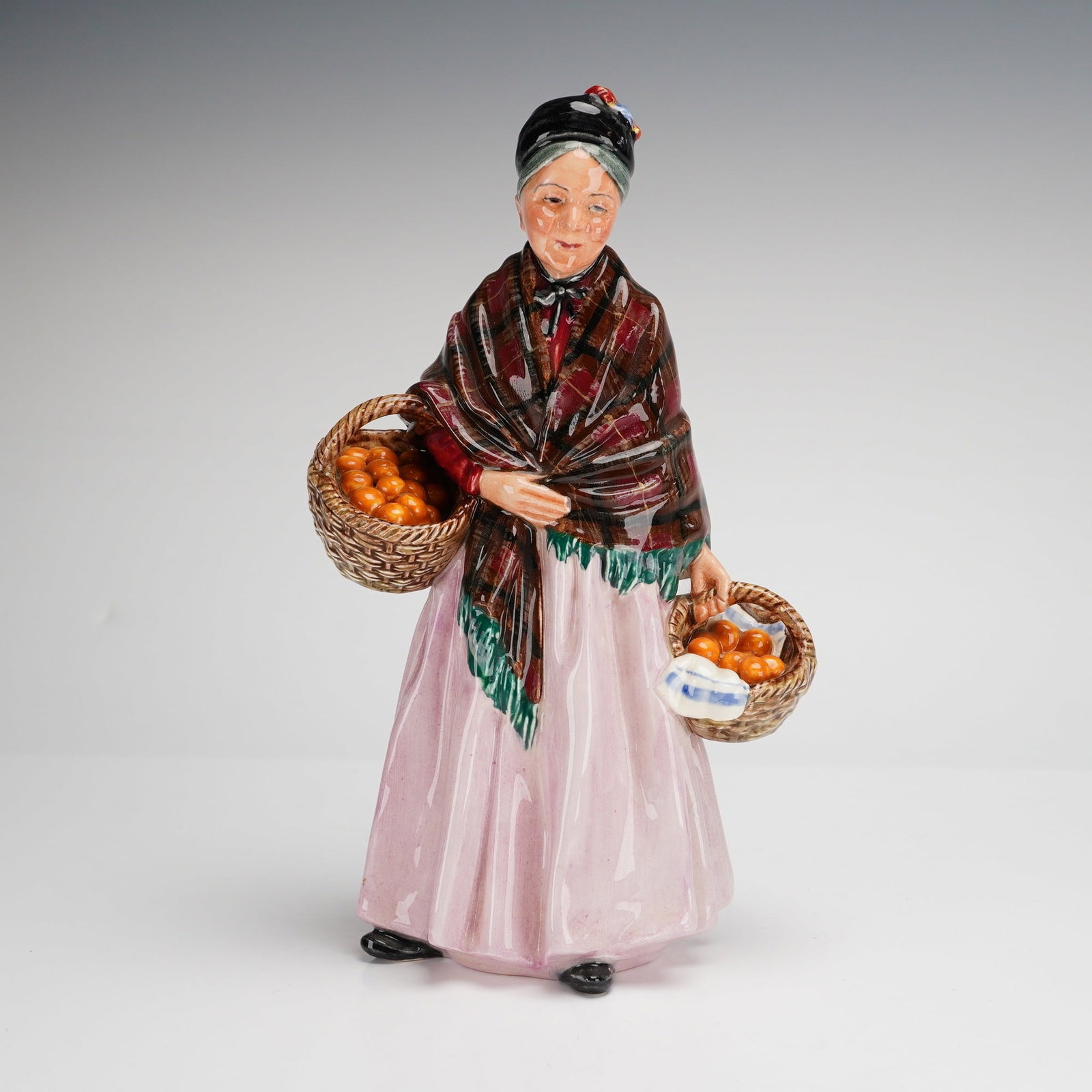 Royal Doulton Figurine The Orange Lady HN1759 (1 of 3)