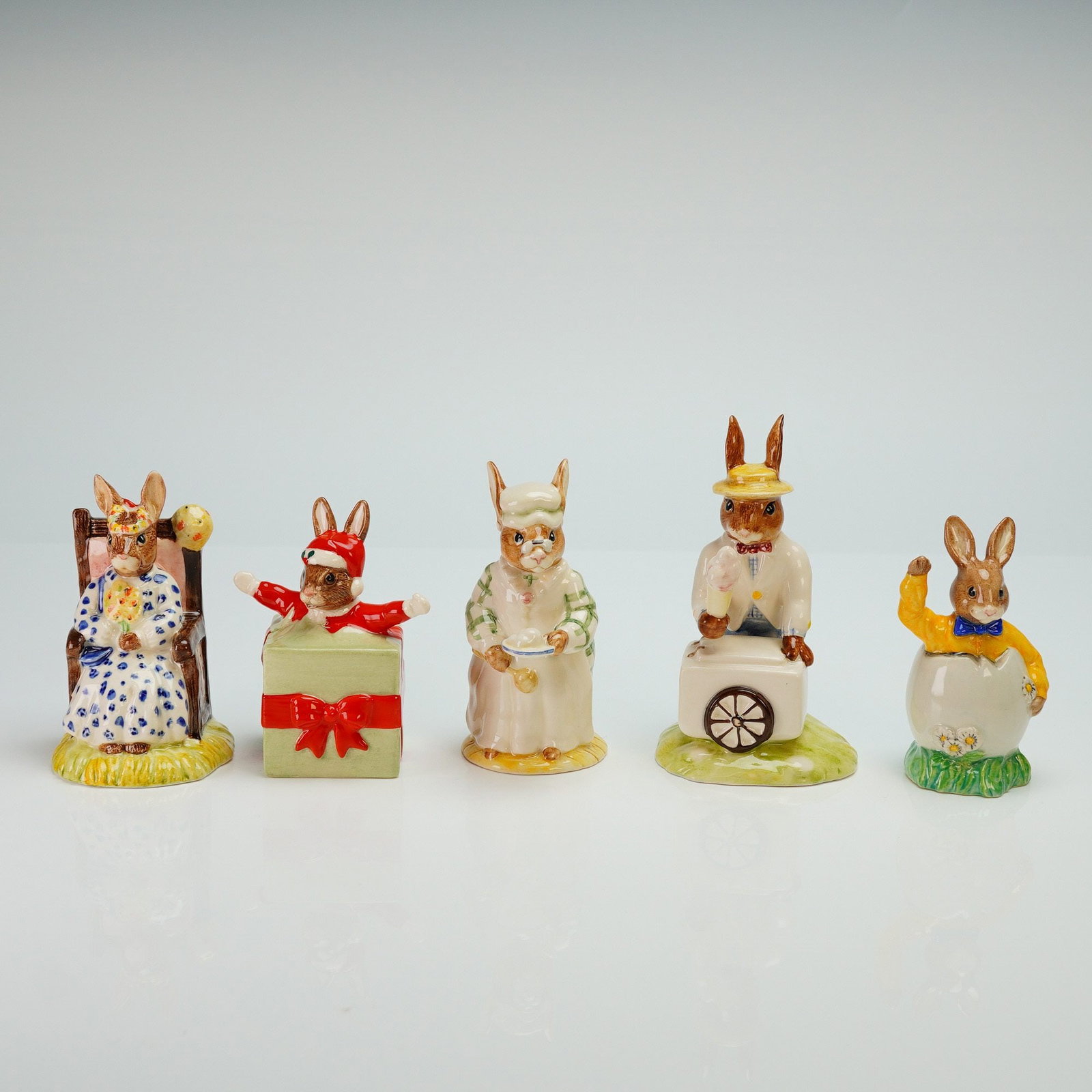 5pc Royal Doulton Bunnykins Figurines (1 of 3)