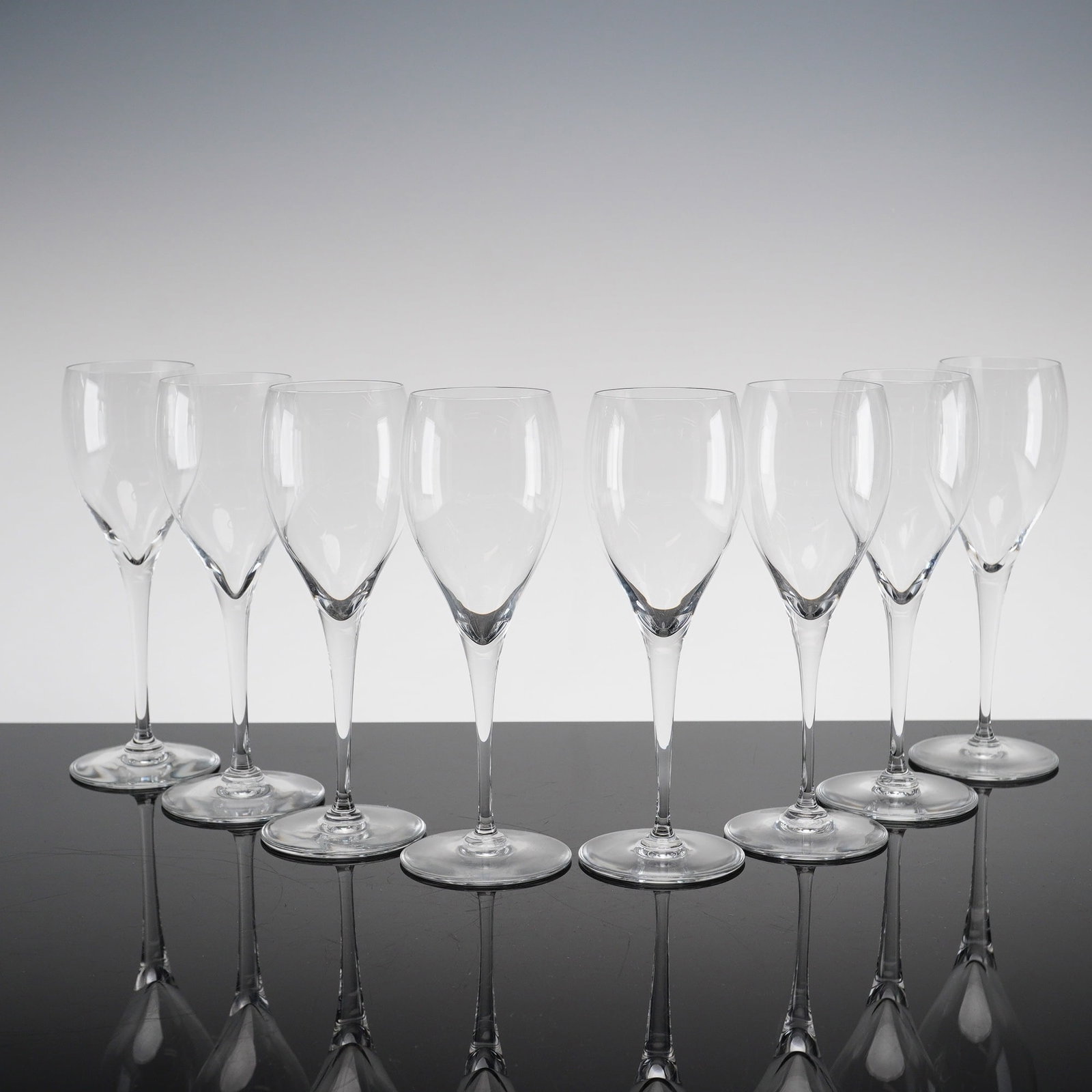 A Set of Eight Baccarat Crystal Glasses in the St. Remy Pattern (1 of 4)
