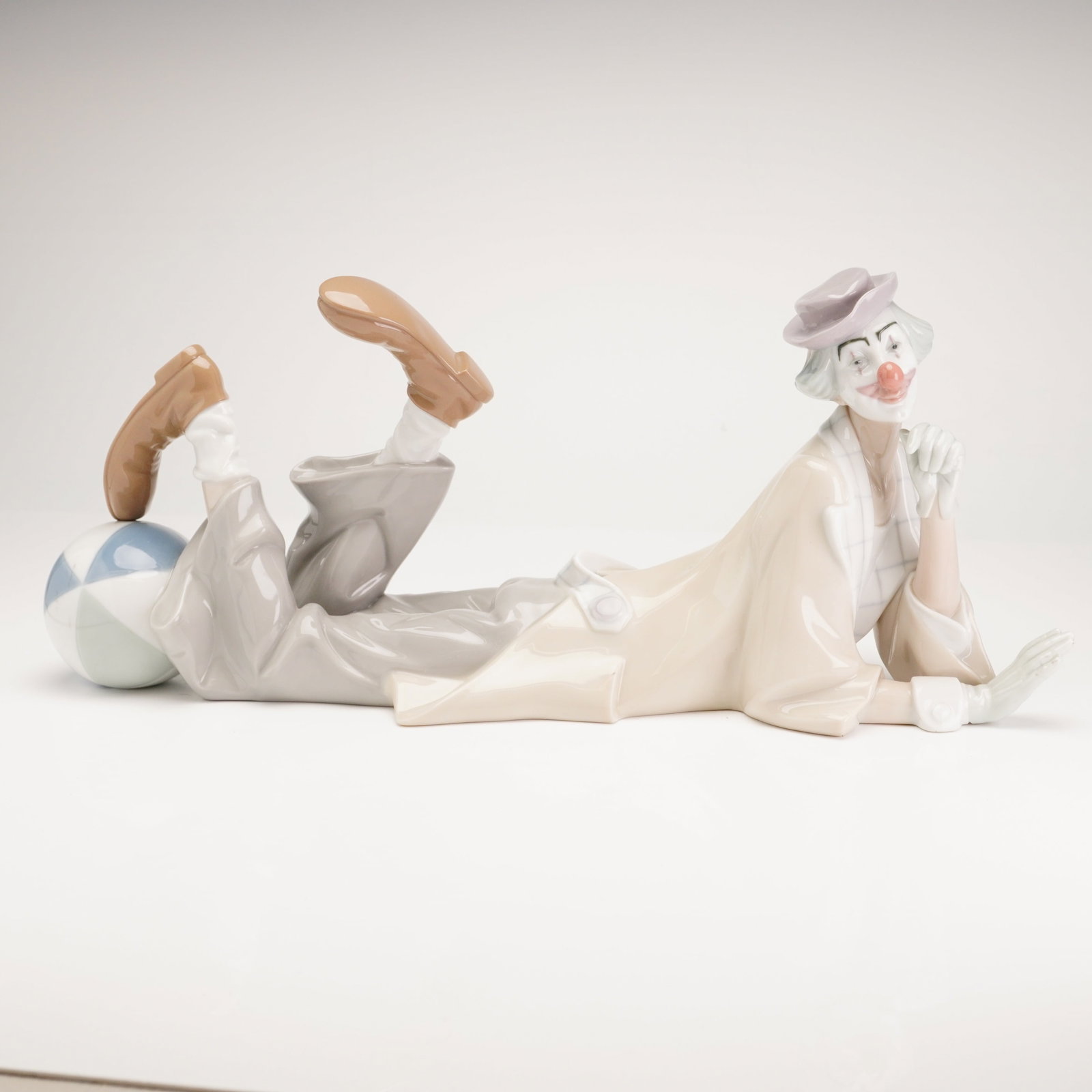 Lladro Porcelain Figurine, Clown, 4618 (1 of 5)