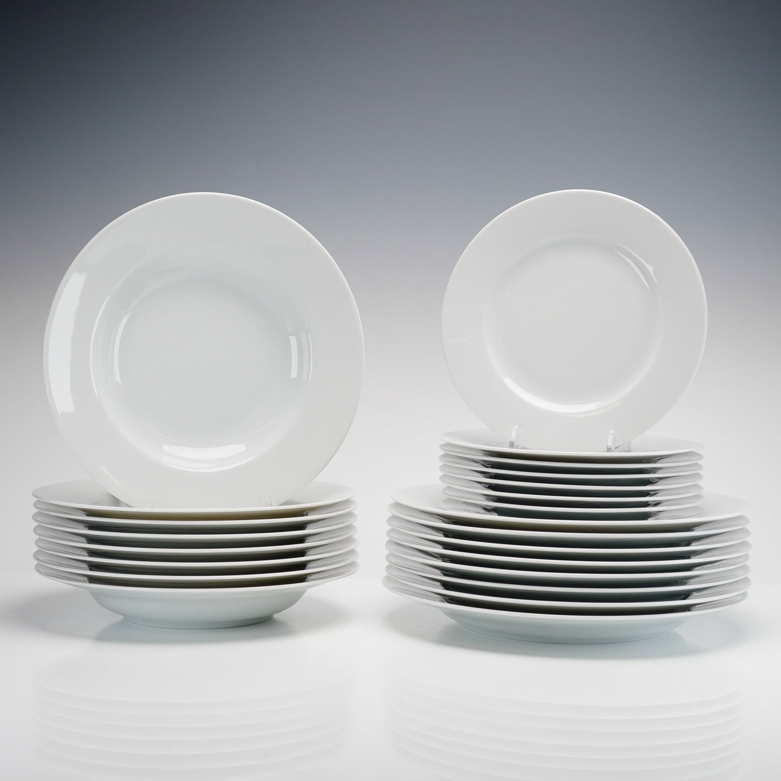 24pc Limoges White Porcelain Dinnerware Set (1 of 3)