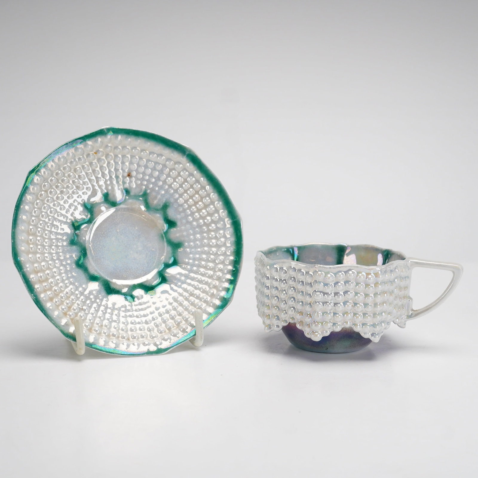 Royal Bayreuth Textured Pearl Oyster Cup and Saucer Set (1 of 4)