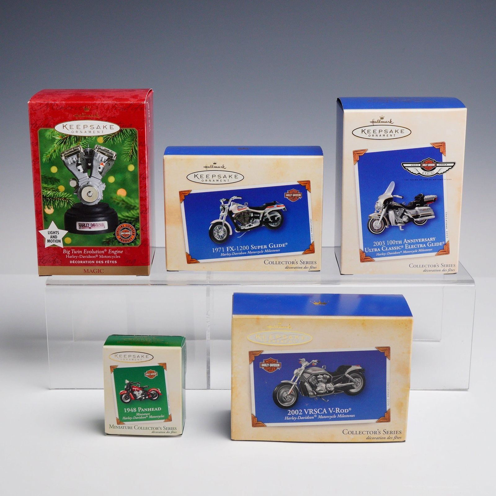 5pc Hallmark Keepsake Harley-Davidson Motorcycle Ornaments: This set of five Hallmark Keepsake ornaments features a variety of Harley-Davidson motorcycles and components in their original retail packaging. Included is a 2000 handcrafted Big Twin Evolution