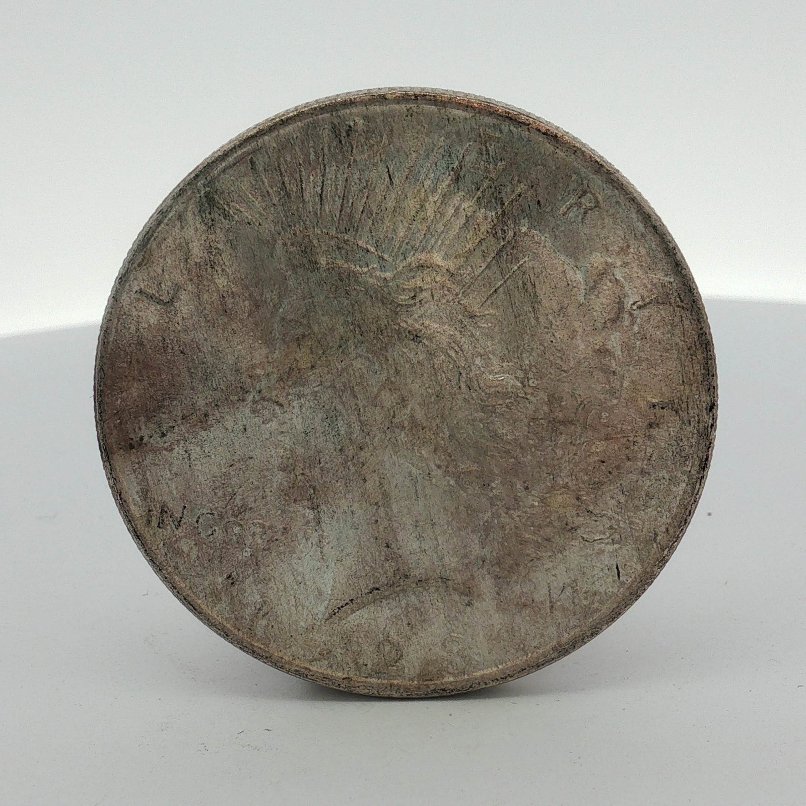 US 1920s Peace Silver Dollar (1 of 2)