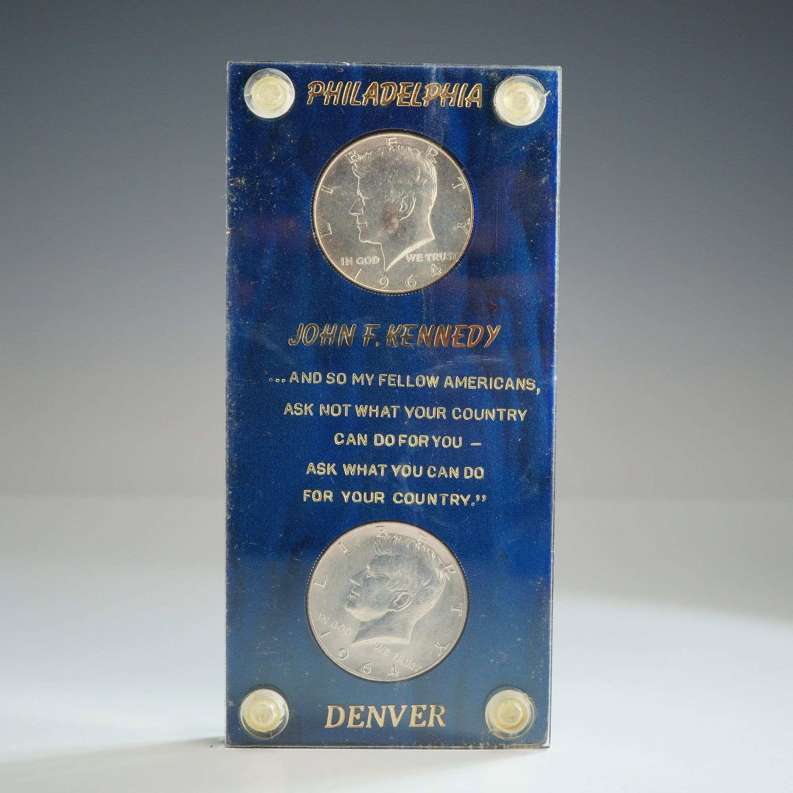 A Pair of US 1964 Kennedy Silver Half Dollars in Commemorative Memorial Case (1 of 3)