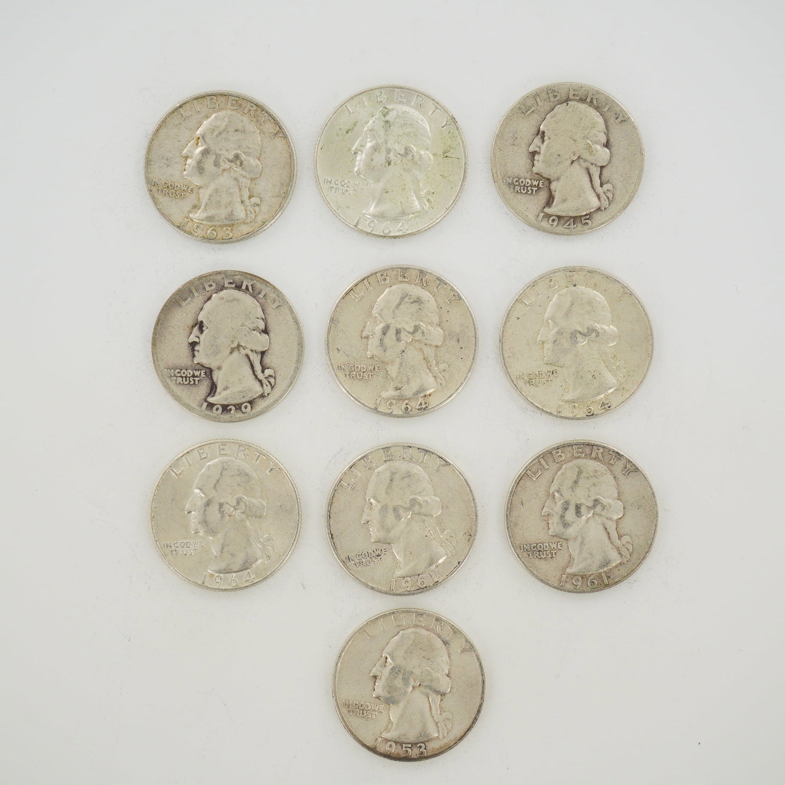10pc Pre-1964 U.S. 90% Silver Washington Quarters: A collection of US Washington quarter dollars struck in 90 percent silver. This mixed date bag of coins includes issues from the Philadelphia mint and the Denver mint. Dates present in the group inclu