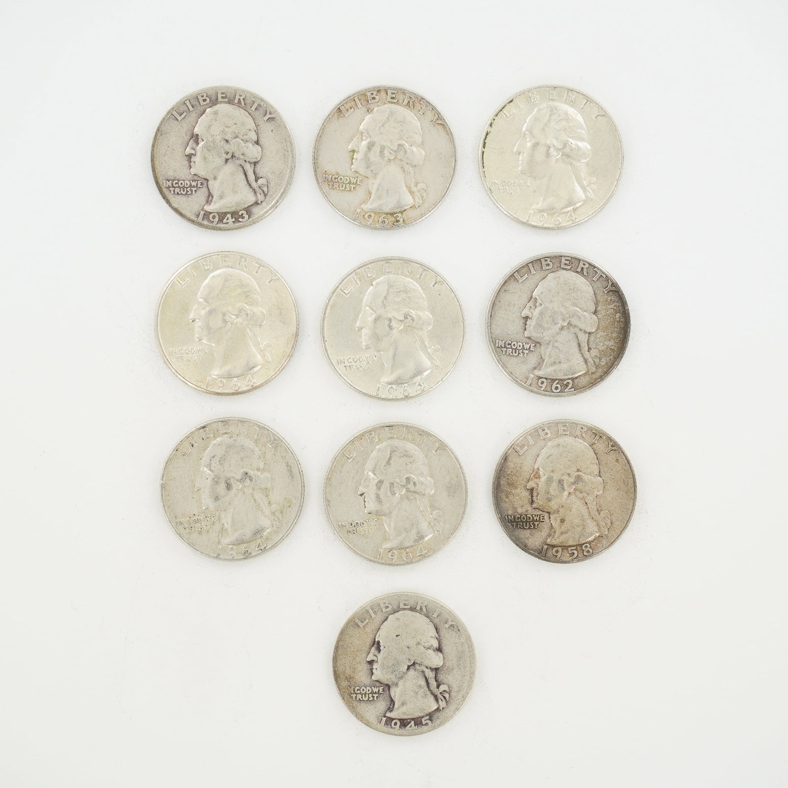 10pc Pre-1964 U.S. 90% Silver Washington Quarters: This collection consists of ten US Washington quarter dollars struck in 90 percent silver (0.900 fineness). The group is presented as a mixed date bag of coins with dates including 1943, 1945, 1958, 1