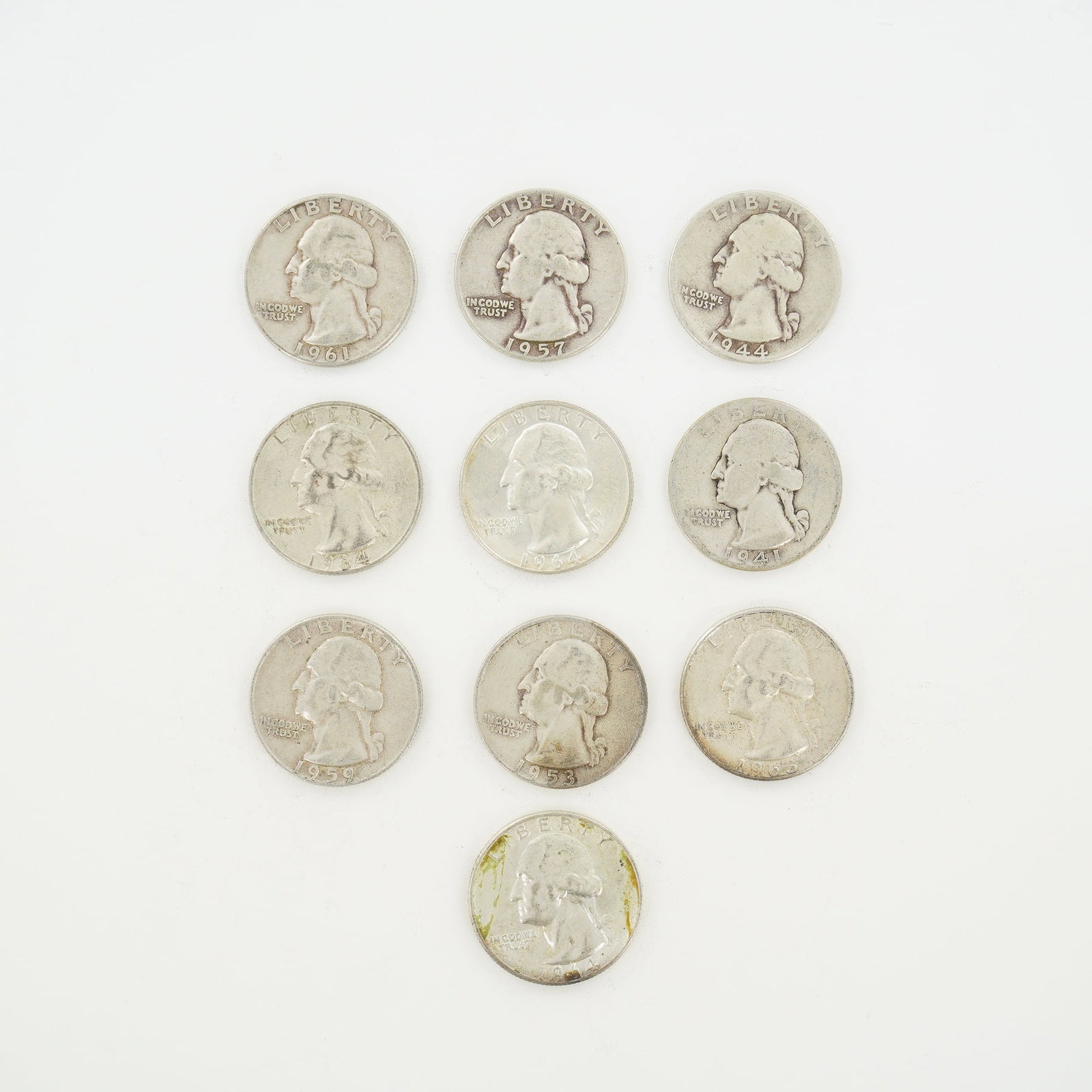 10pc Pre-1964 U.S. 90% Silver Washington Quarters: A collection of ten US Washington quarters composed of 90% silver and 10% copper. The group includes the following dates and mint marks: 1941, 1944 (two examples), 1953-D, 1954-D, 1957-D, 1959-D, 1961