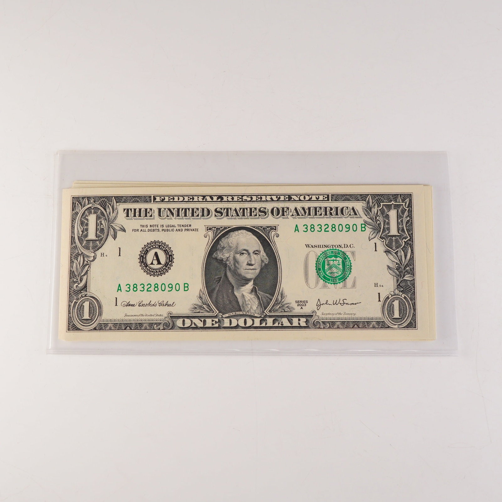 15pc 1963B & 2003A U.S. Federal Reserve One Dollar Note - Uncirculated: Collection of 15 U.S. Federal Reserve One Dollar Notes, including one 1963B series and fourteen 2003 and 2003A series examples. Each note features George Washington at center, the green Treasury