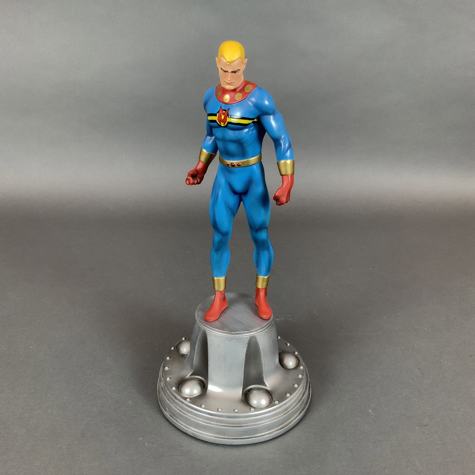 Bowen Designs Marvel Miracleman Painted Statue Limited Edition: This is a limited edition painted polystone collectible statue of the comic book character Miracleman, produced by Bowen Designs. The statue is based on designs by Neil Gaiman and Randy Bowen and was