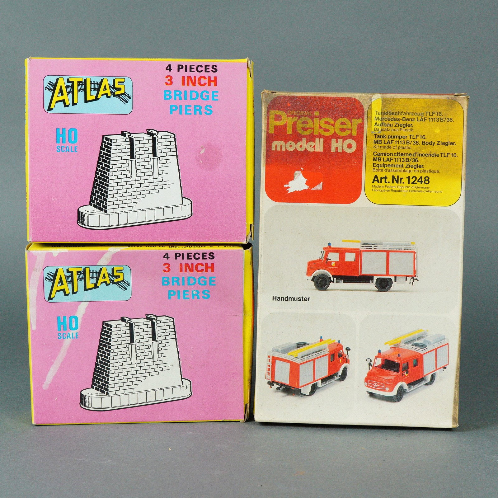 3 HO Scale Model Kits incl Preiser Mercedes Fire Truck (1 of 3)