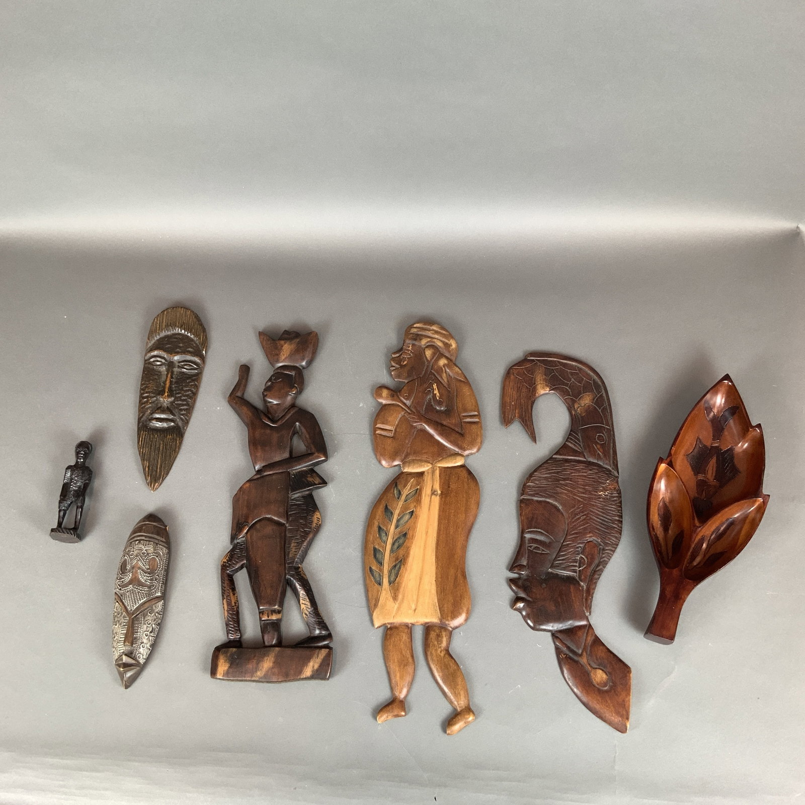 7pc Hand-Carved Wood Decorations (1 of 3)