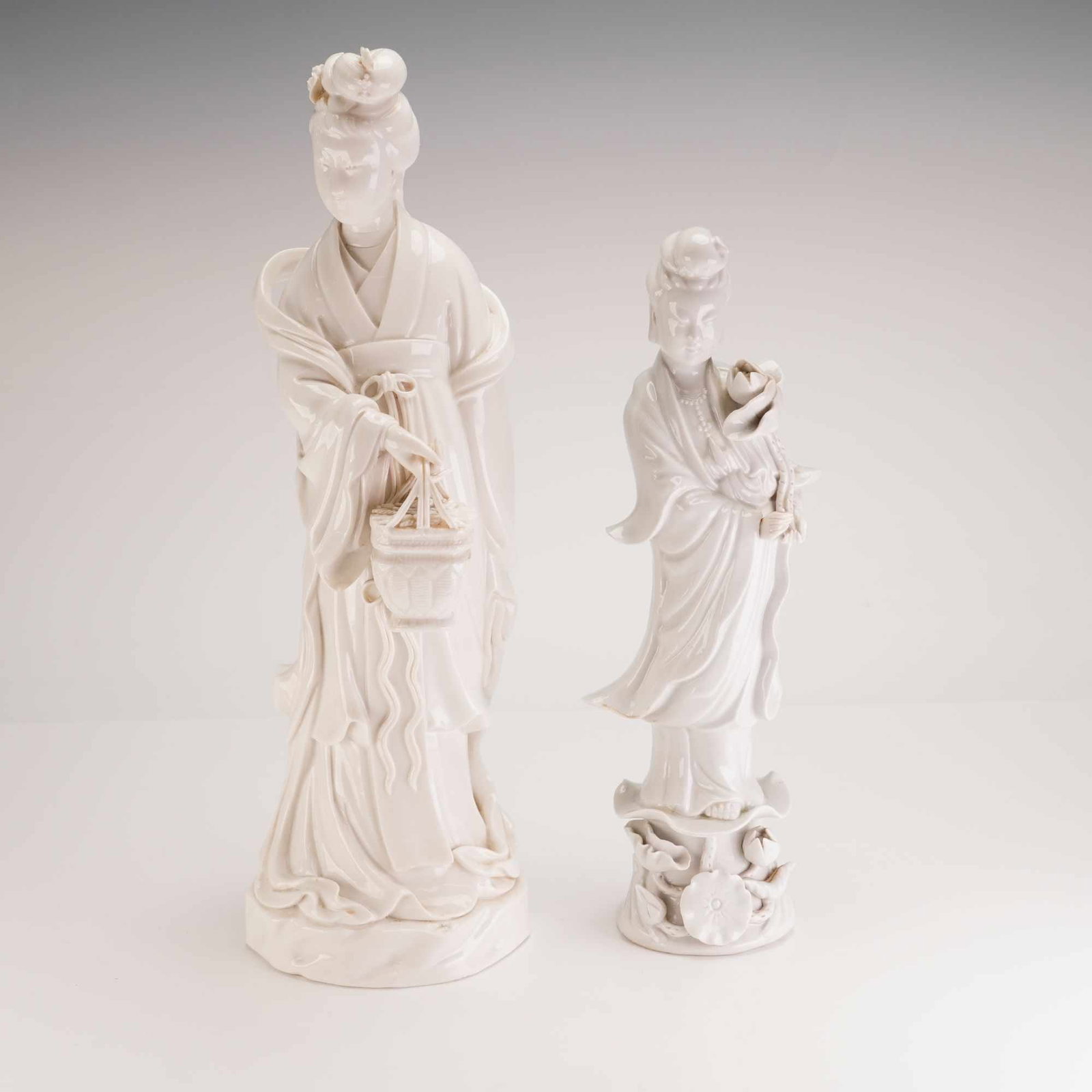 2pc Chinese Blanc de Chine Style Porcelain Women Figurines (1 of 3)
