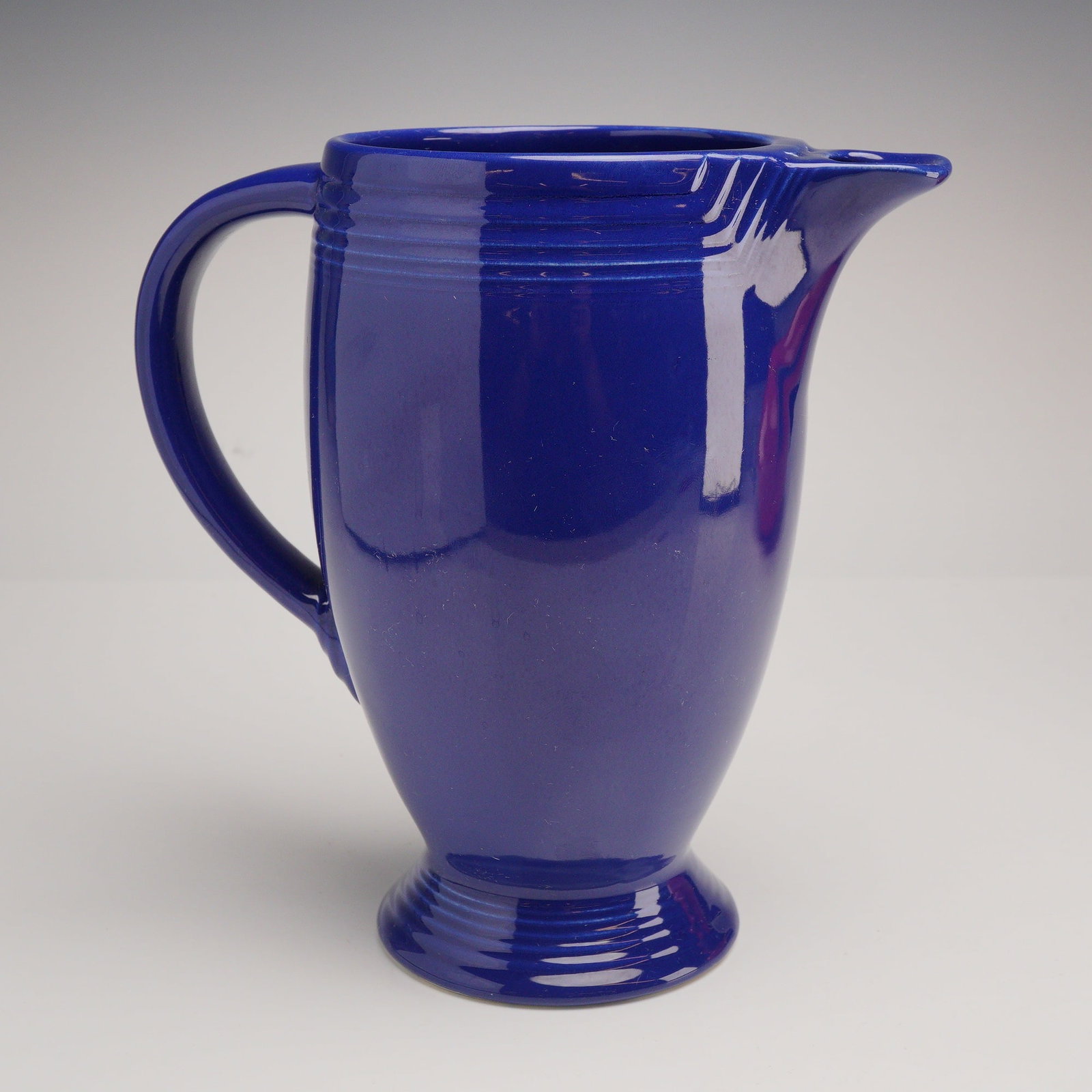 Homer Laughlin Fiesta Cobalt Blue Water Pitcher (1 of 3)