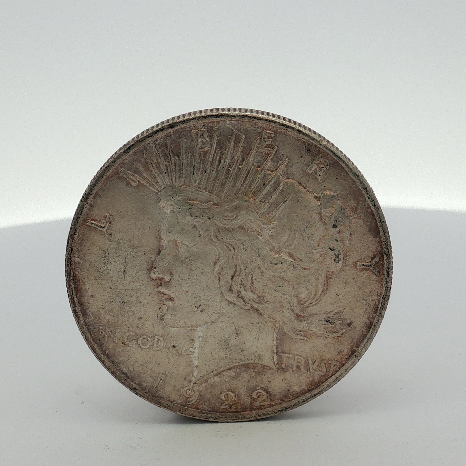 1922 US Peace Silver Dollar (1 of 2)