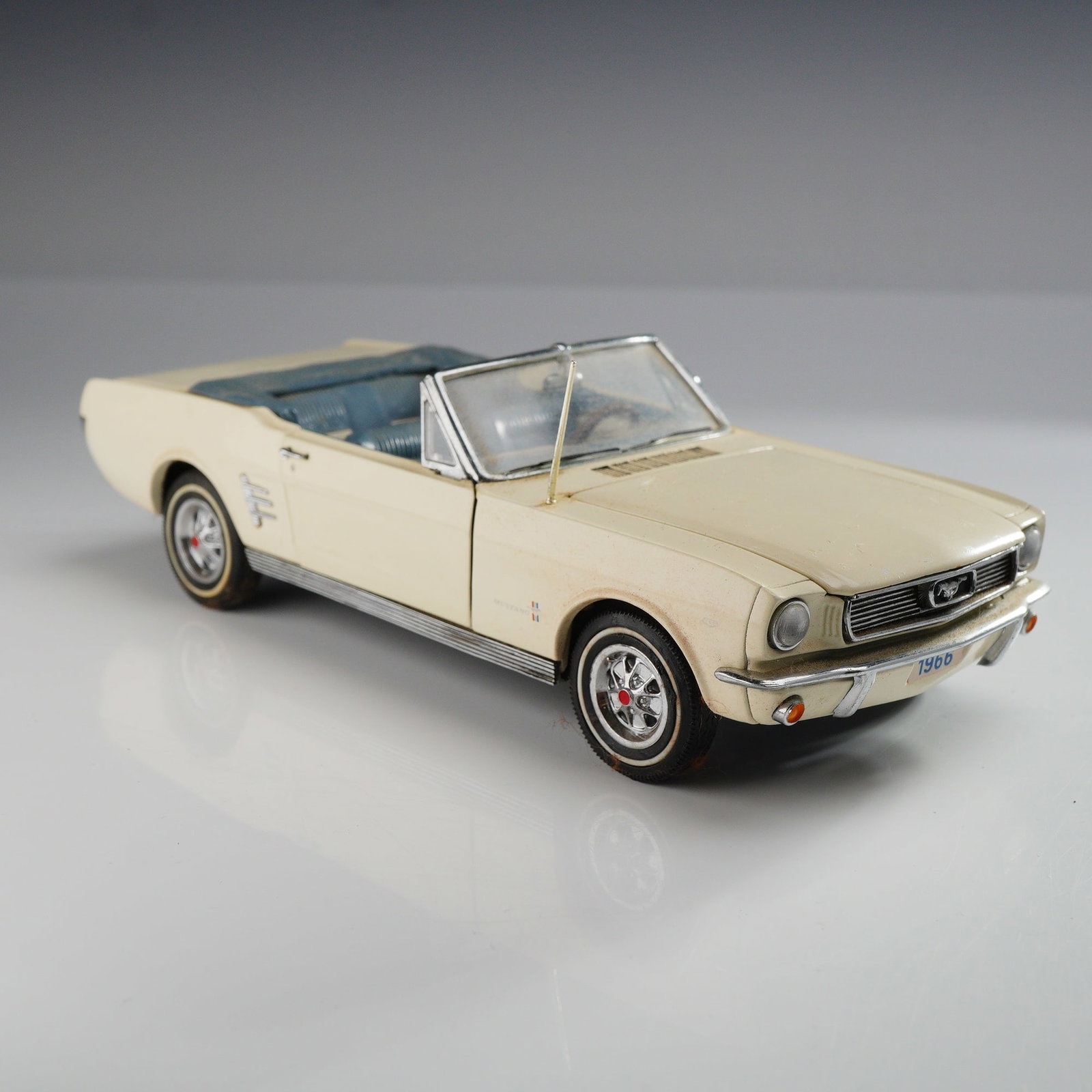 Danbury Mint Classic Cars Collection 1966 Ford Mustang Convertible: A precision die-cast 1:24 scale model of a 1966 Ford Mustang Convertible from The Danbury Mint Classic Cars Collection. The model is constructed from die-cast metal with plastic and rubber