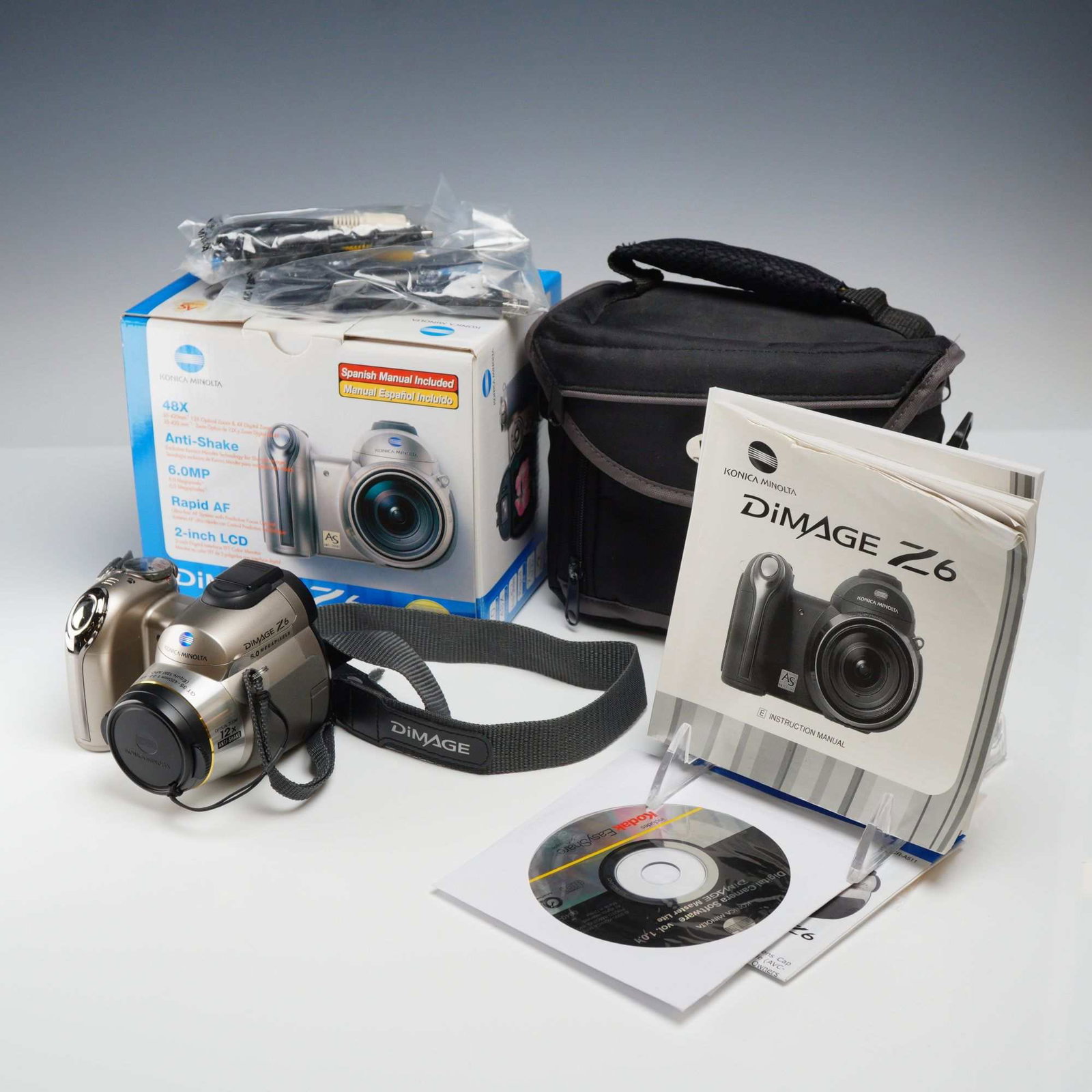 Konica Minolta DiMAGE Z6 Digital Cameras with Original Box and Carrying Case (1 of 4)