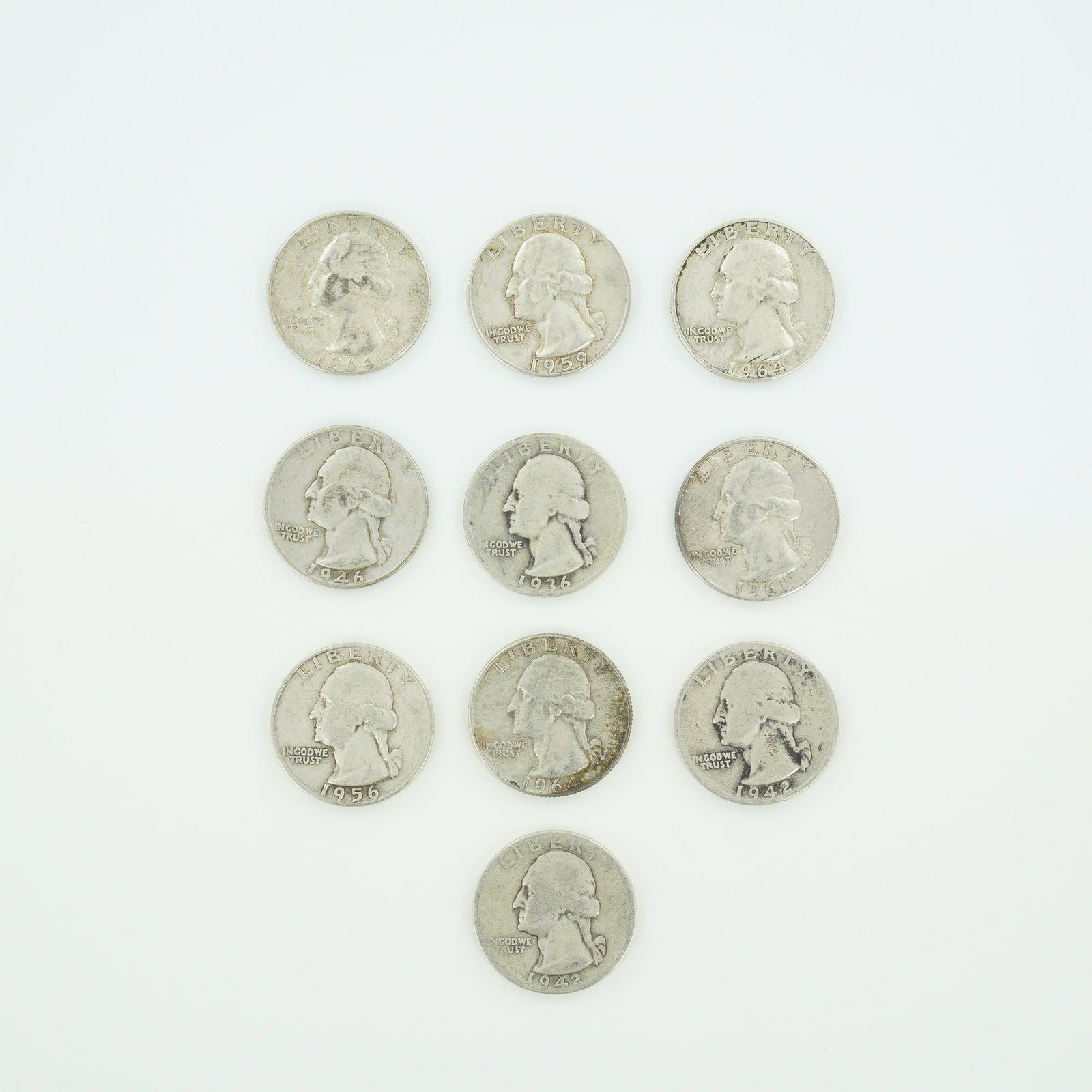10pc Pre-1964 U.S. 90% Silver Washington Quarters: A collection of ten US Washington Quarter Dollars struck in 90% silver. This mixed date bag of quarters includes the following dates and mint marks: 1936, 1942, 1942-D, 1946-D, 1956, 1959-D, 1961-D,