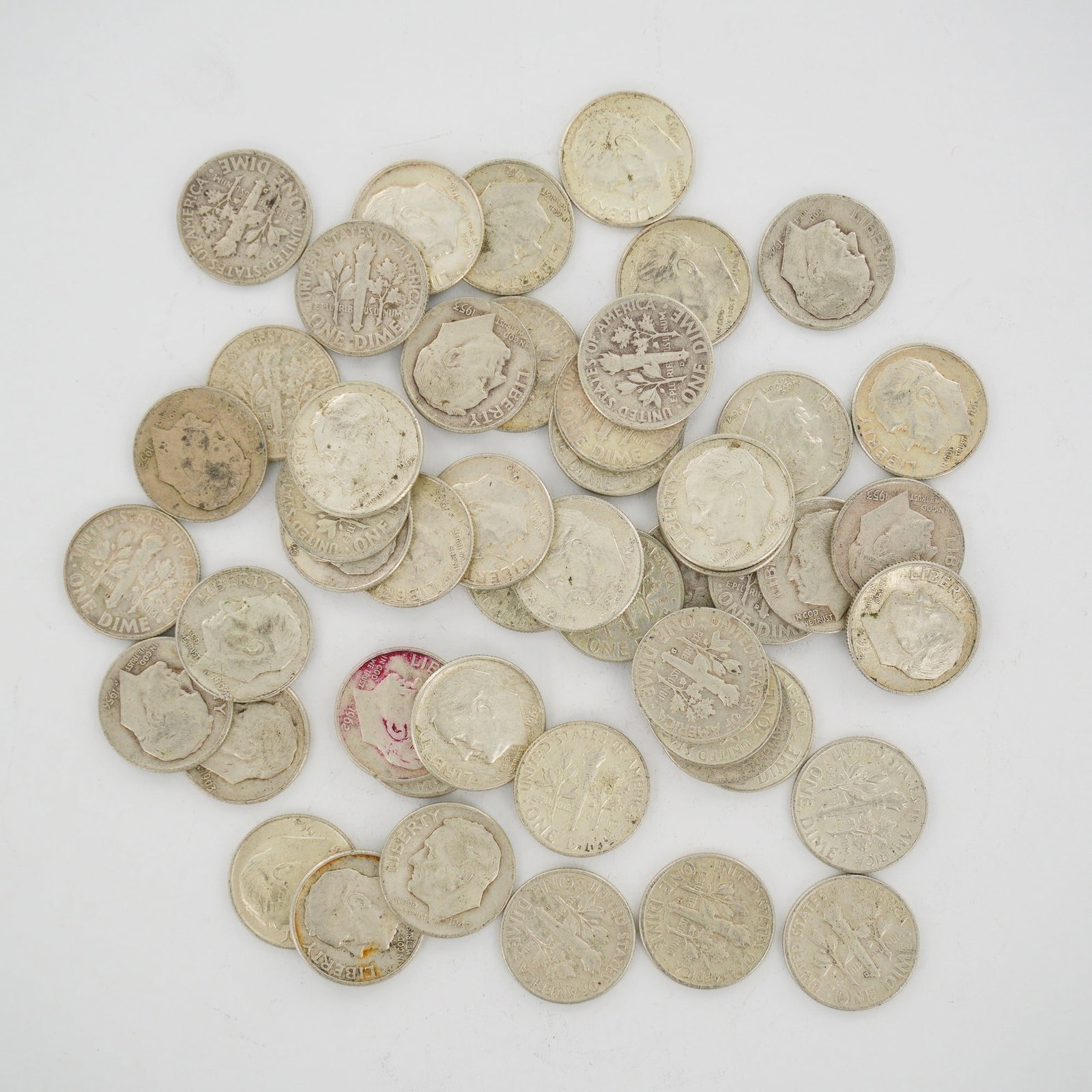 A Collection of US 90% Silver Roosevelt Dimes, Mixed Date Bag (1 of 2)