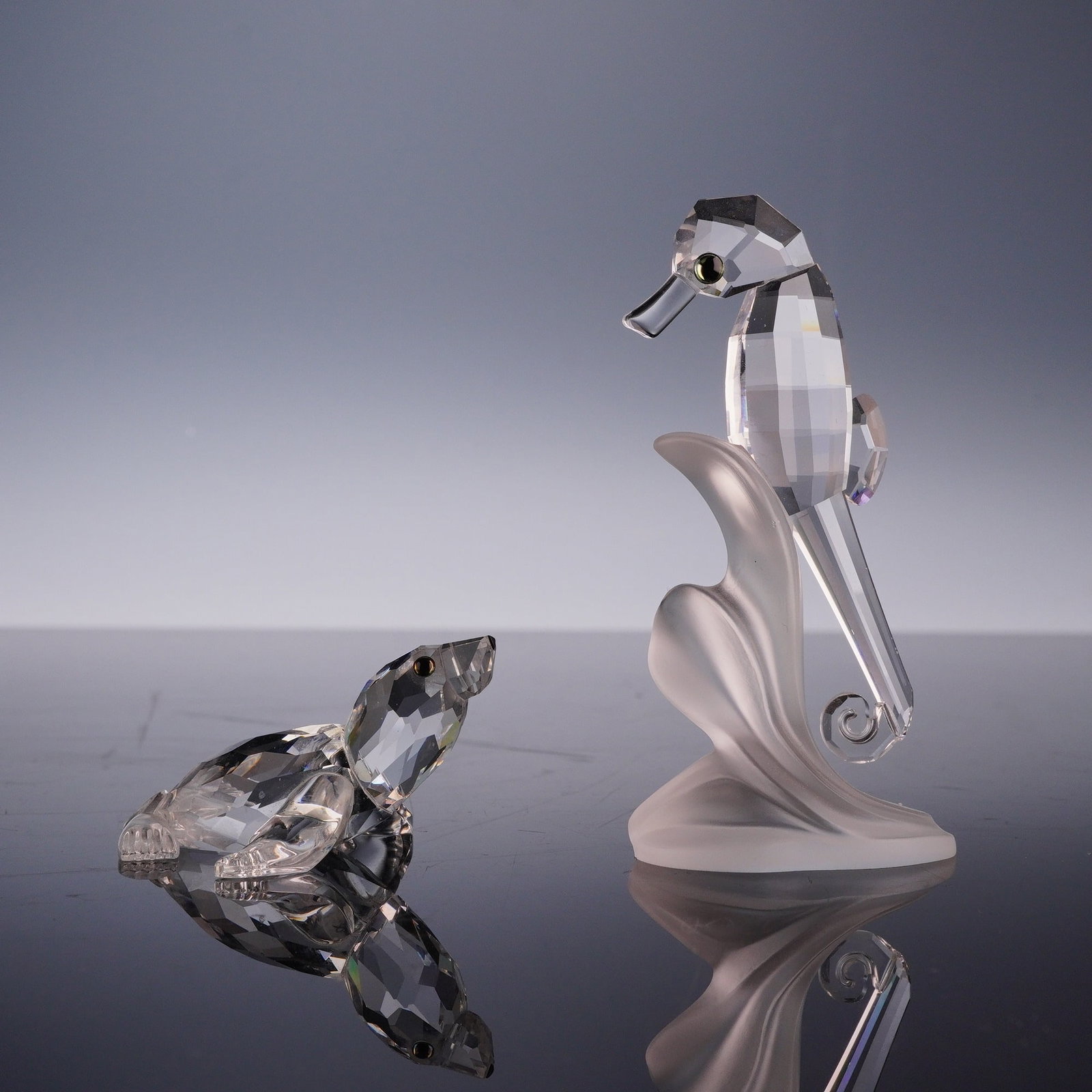 2pc Swarovski Crystal Marine Figurines, Seahorse and Baby Sea Lion (1 of 5)